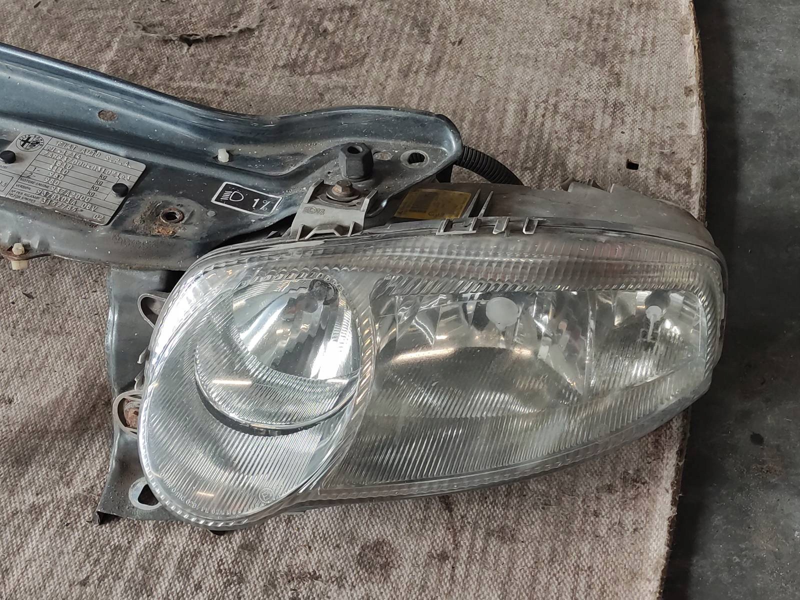 bonnet + light left right front ALFA ROMEO 147 and 650/A