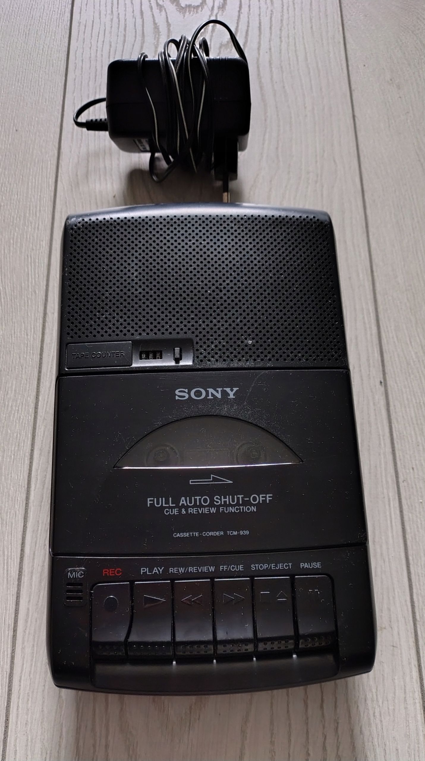 MAGNETOFON KASETOWY SONY TCM 939 DLA ZX SPECTRUM+ PLUS (EAR, LICZNIK)