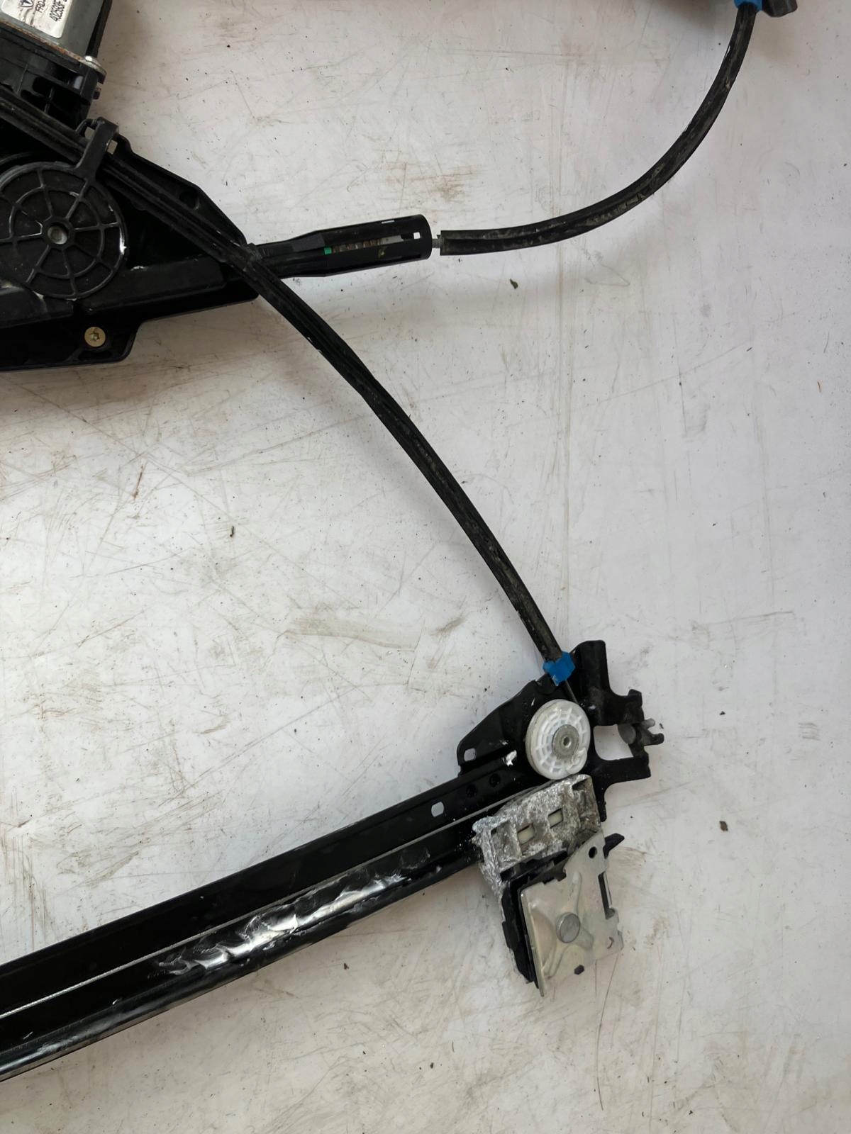 window regulator right front TESLA MODEL S