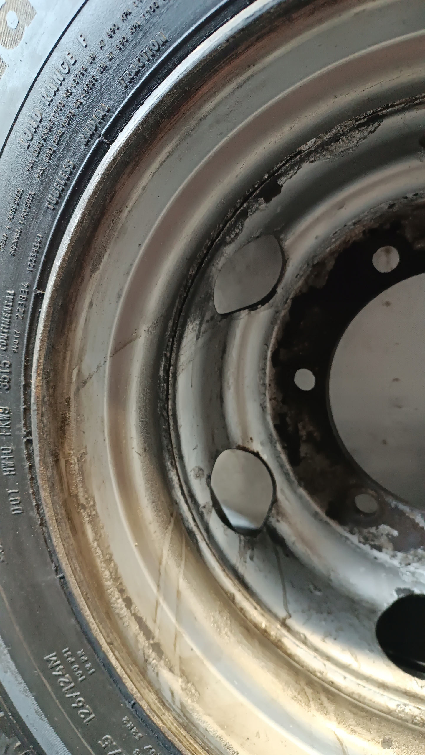 wheel disc tyre 2x R17,5 CONTINENTAL HYBRID LD3 215/75