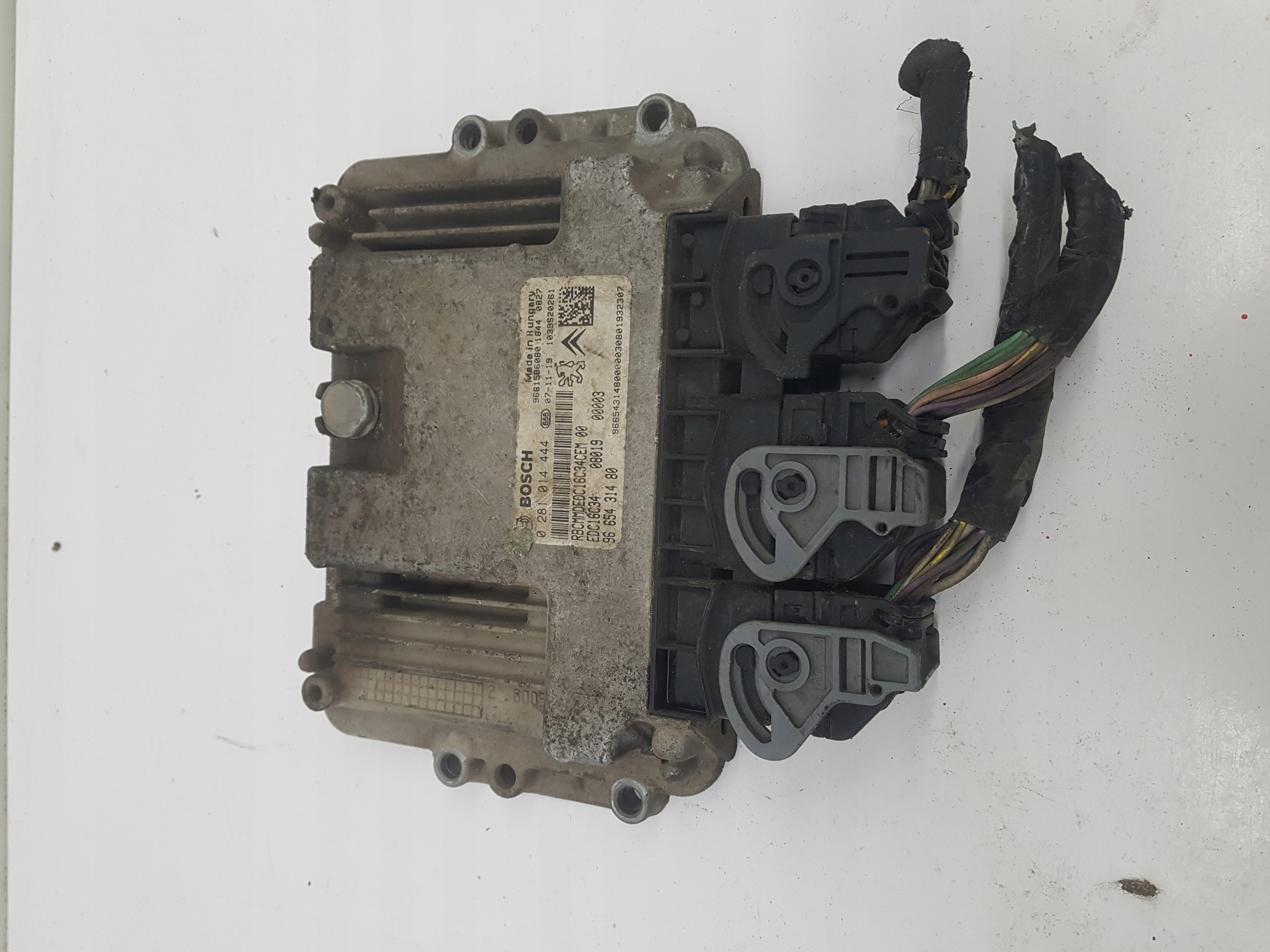 computer of the engine control unit CITROEN NEMO 9665431480