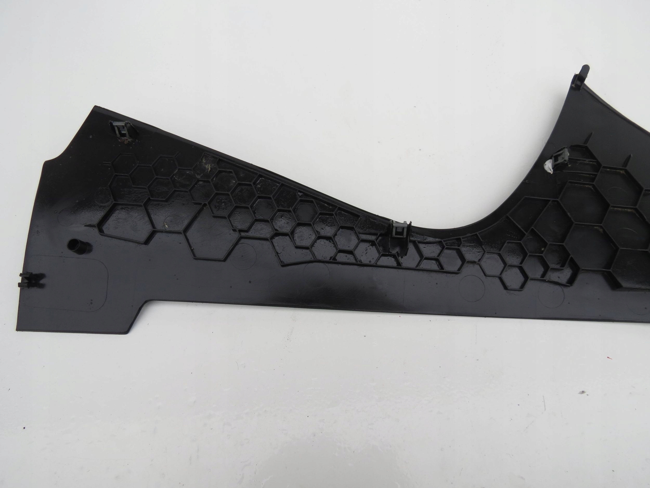 cover TUNELU right VOLVO V60 8630281