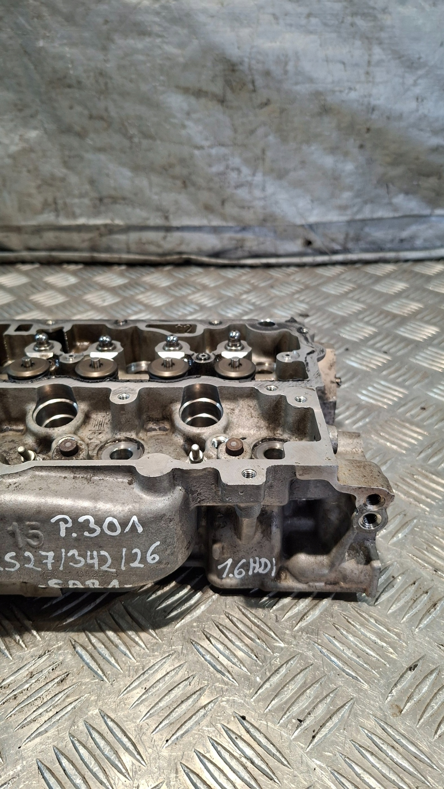 TESTATA Motore PEUGEOT 301 1.6HDI
