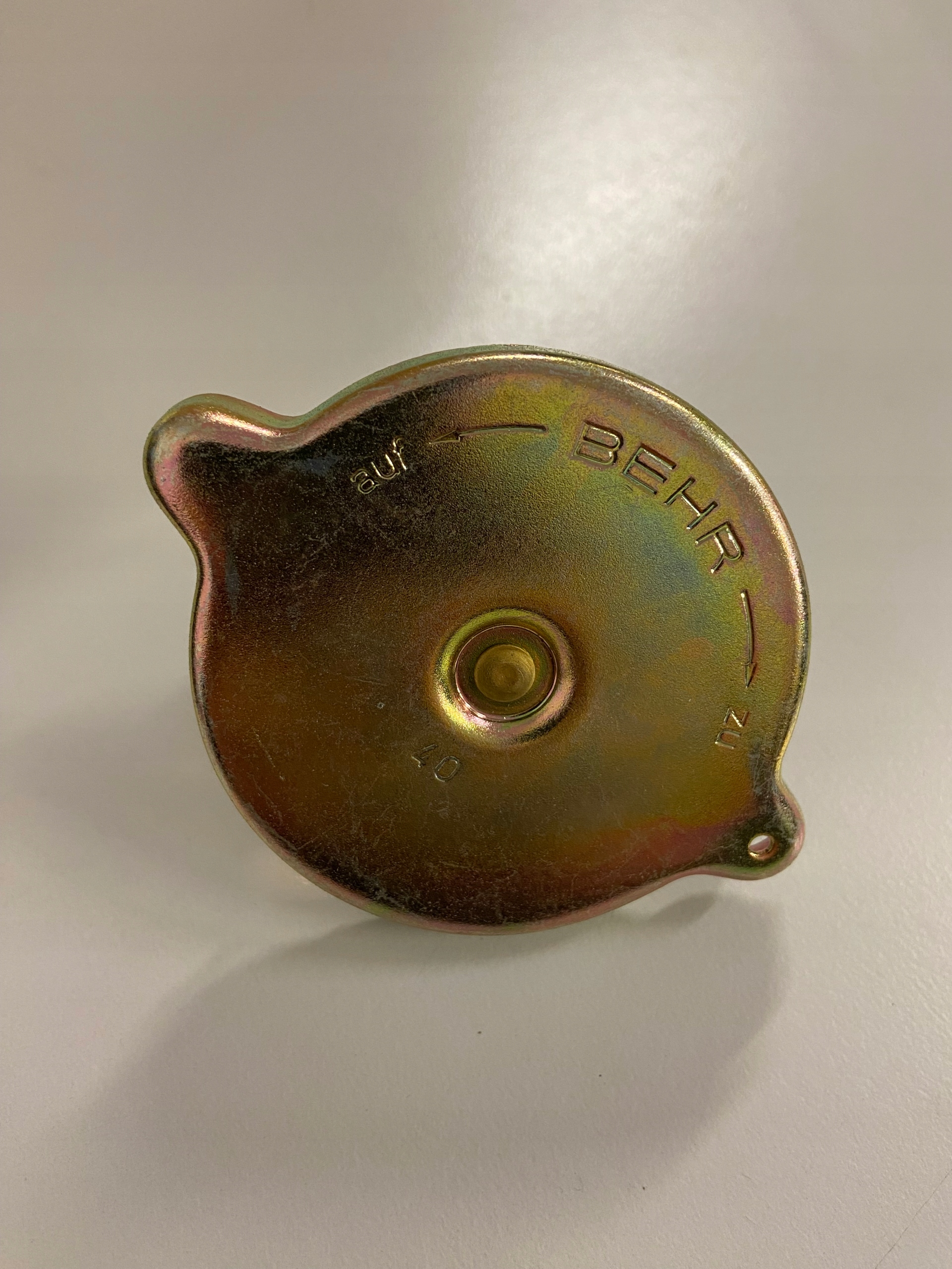 A0005012915 - Крышка радиатора MERCEDES W309 W314