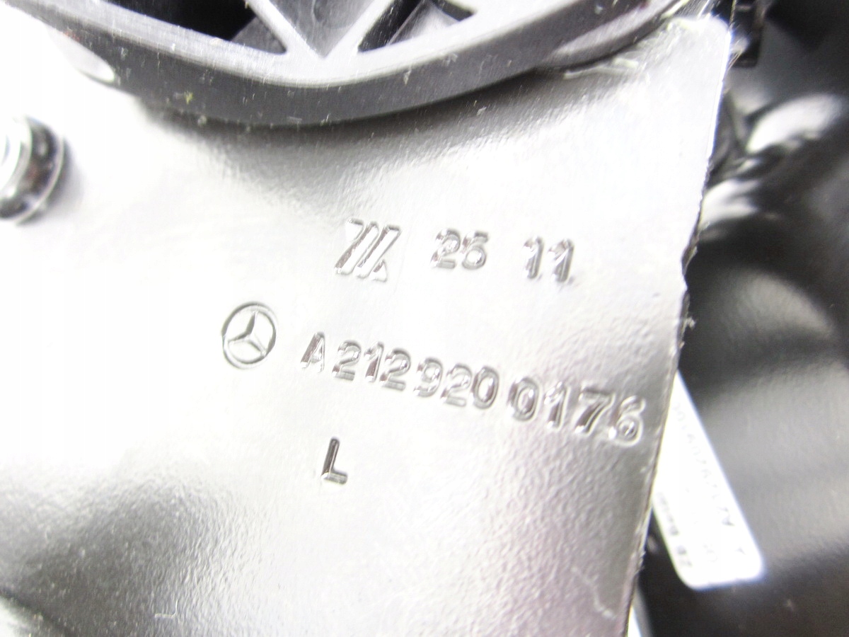 lock handle kanapy left Mercedes W212 Kombi