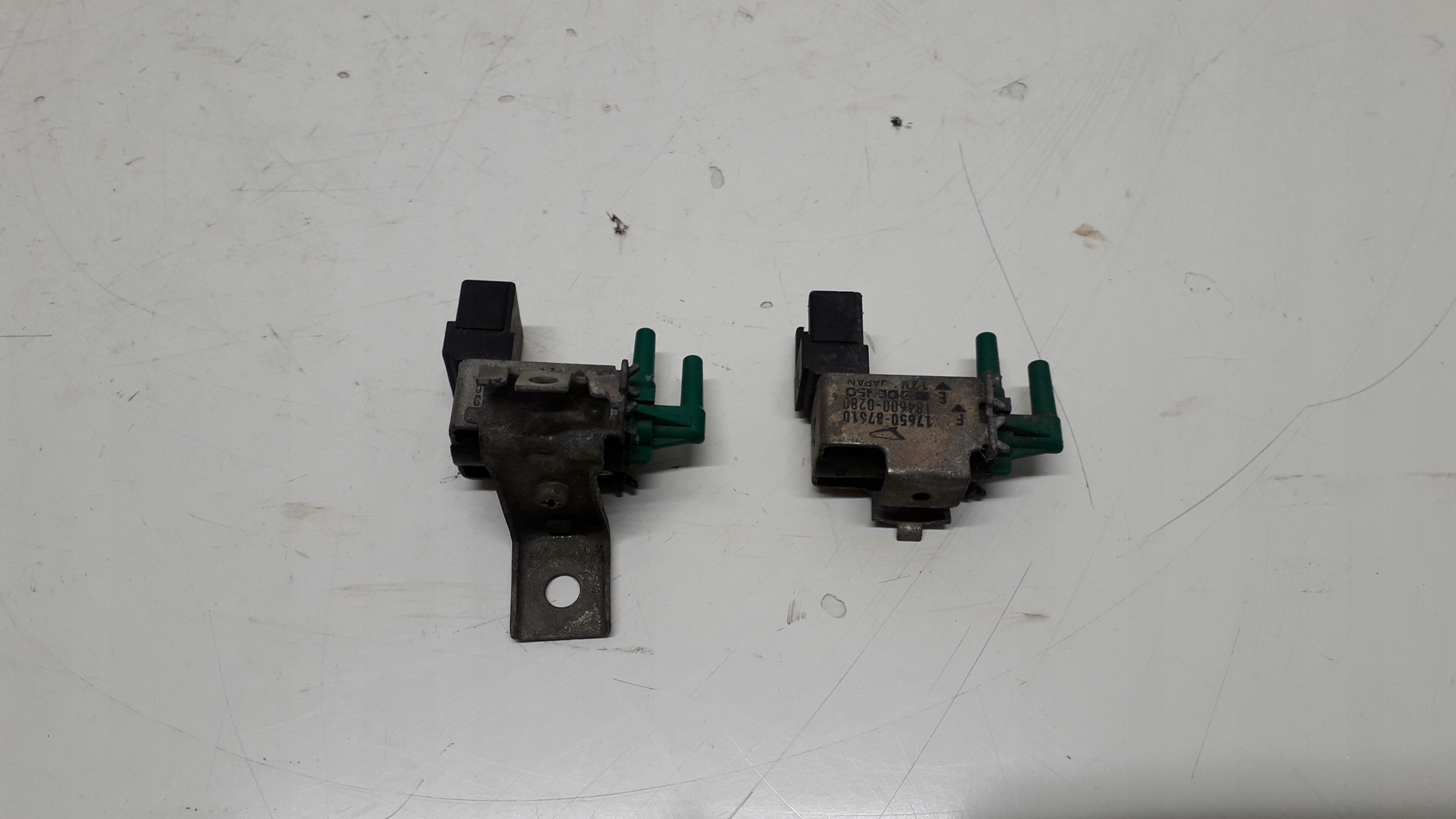 184600-0280 - ВАКУУМНЫЙ КЛАПАН DAIHATSU FEROZA 17650-87610