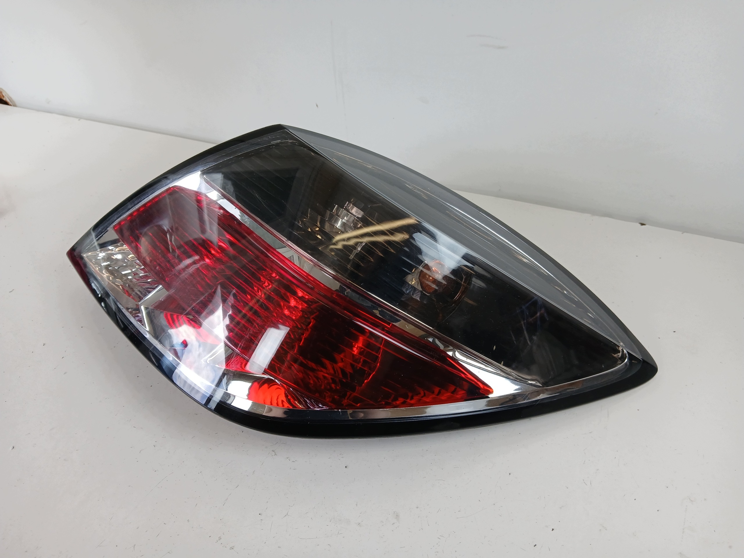 OPEL ASTRA III H HB light right rear part GTC