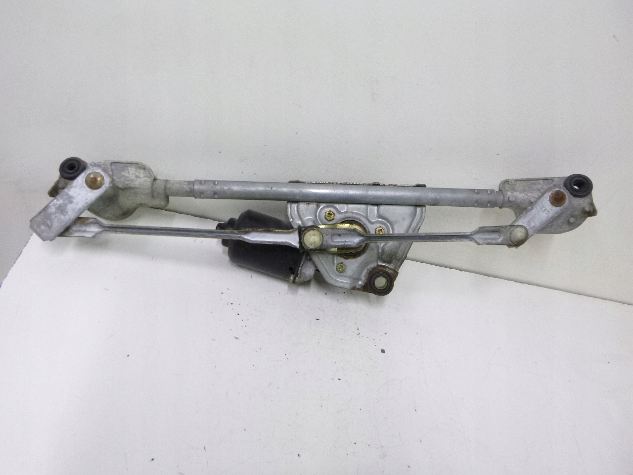 wiper mechanism front Suzuki Liana 2001r.