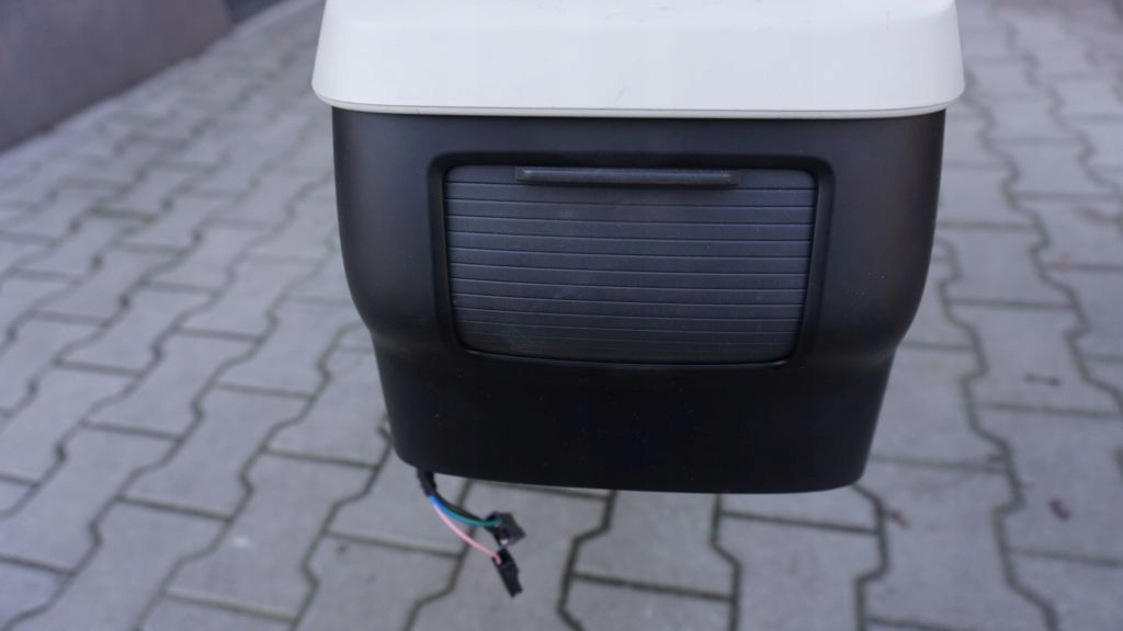 VOLVO S60 V60 II - armrest Z control unit