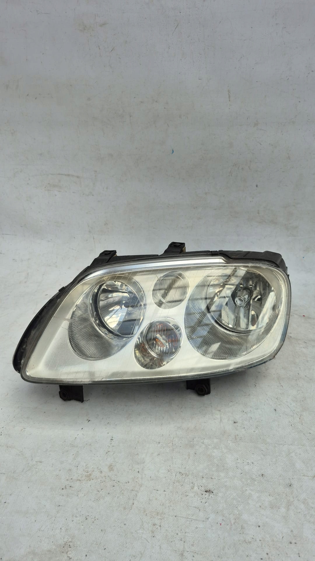 VW TOURAN and 03-06 light left front front