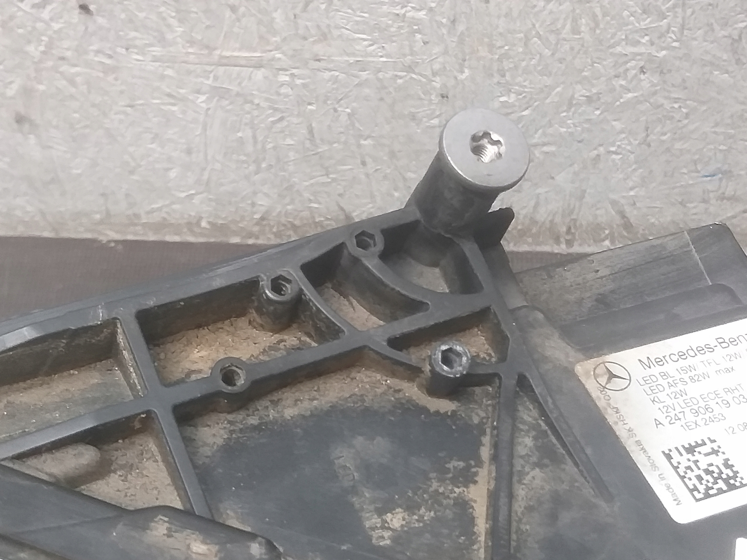 light front left MERCEDES B KLASA W247 MULTIBEAM A2479061903