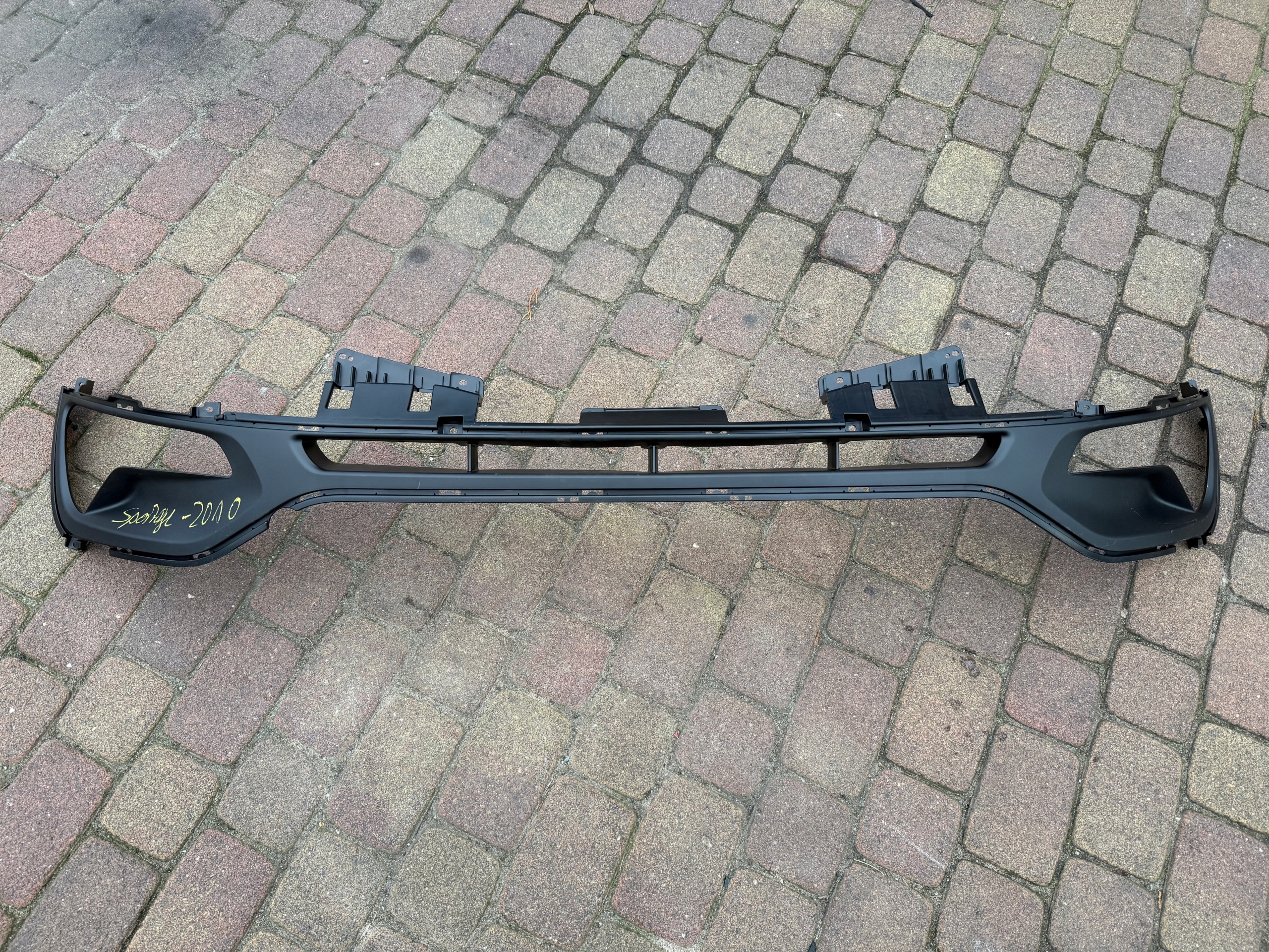 KRATKA ZDERZAKA ŚRODKOWA KIA SPORTAGE III (2010-2015) 865613U000