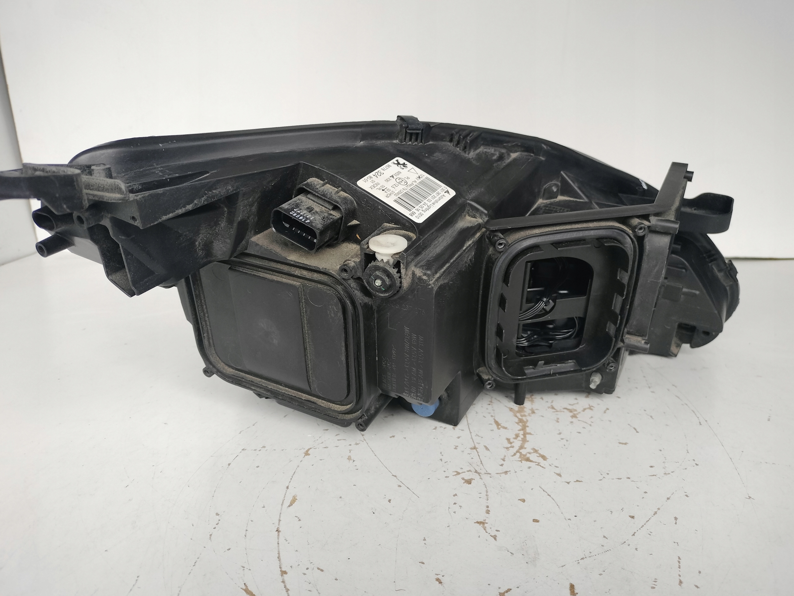 light left REFLEKTOR PEUGEOT 308 13- FULL LED