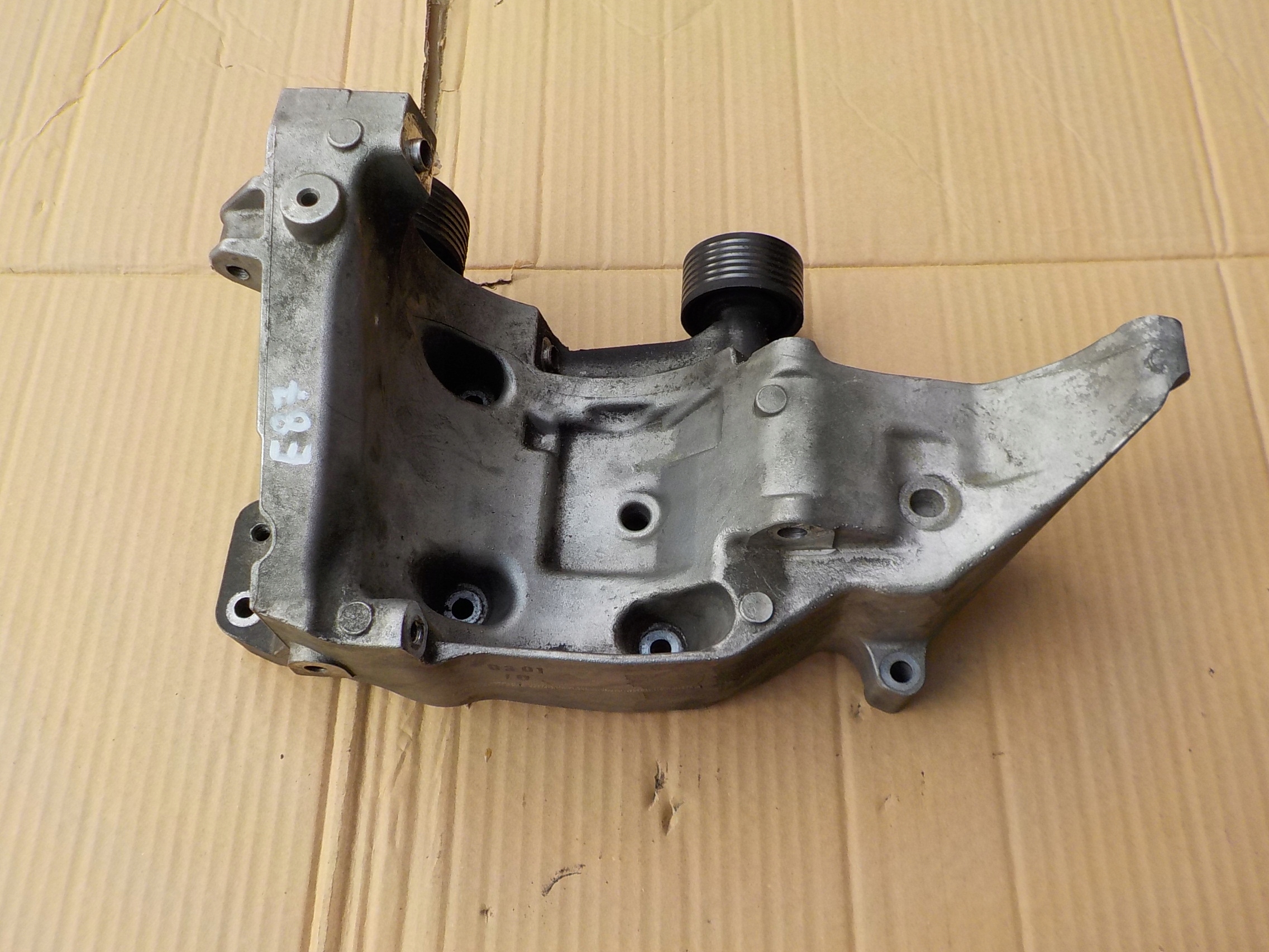 holder alternator bmw e87 2,0 d 7802639
