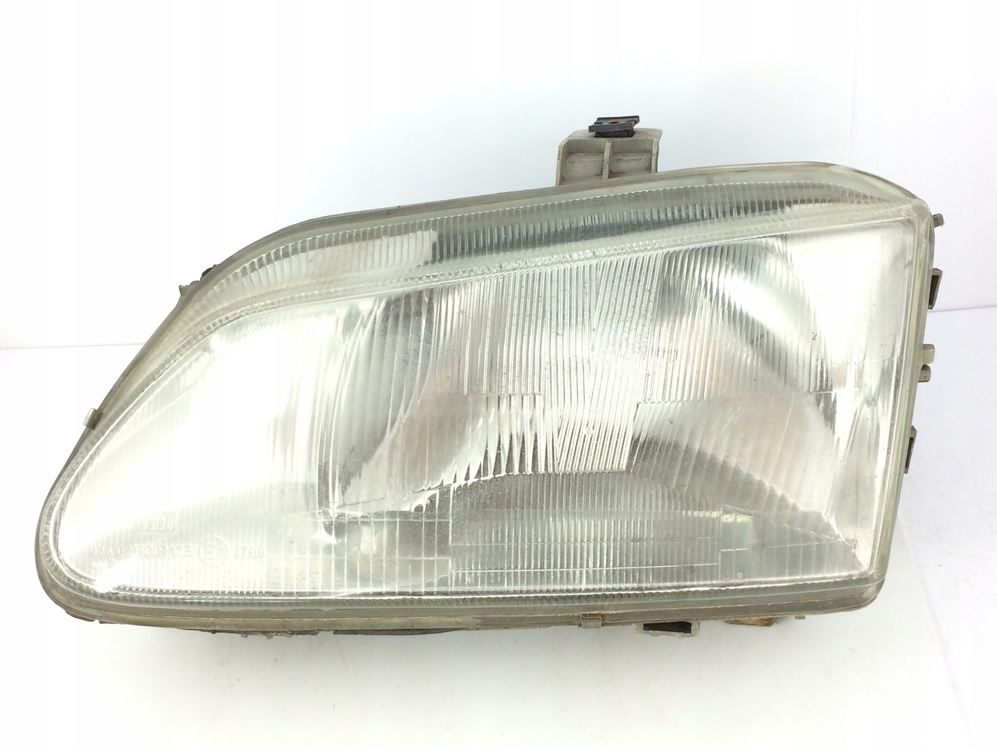 REFLEKTOR light front RENAULT MEGANE left RENAULT