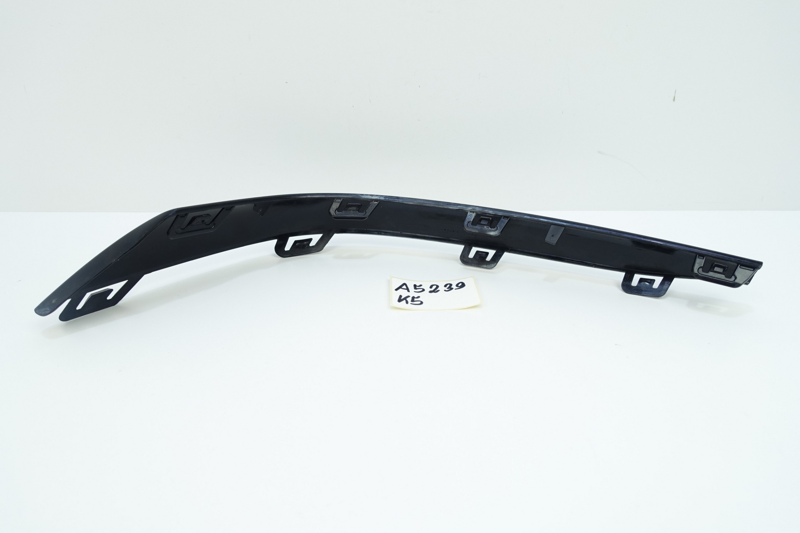 LISTWA ZDERZAKA LEWA TYL MERCEDES GLC W253 AMG Part number A2538859306