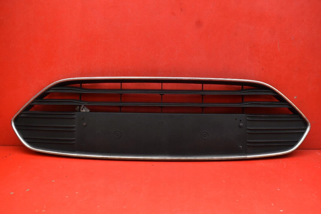 grid of a bumper central front AV11-17B968-AA FORD B-MAX 12-18