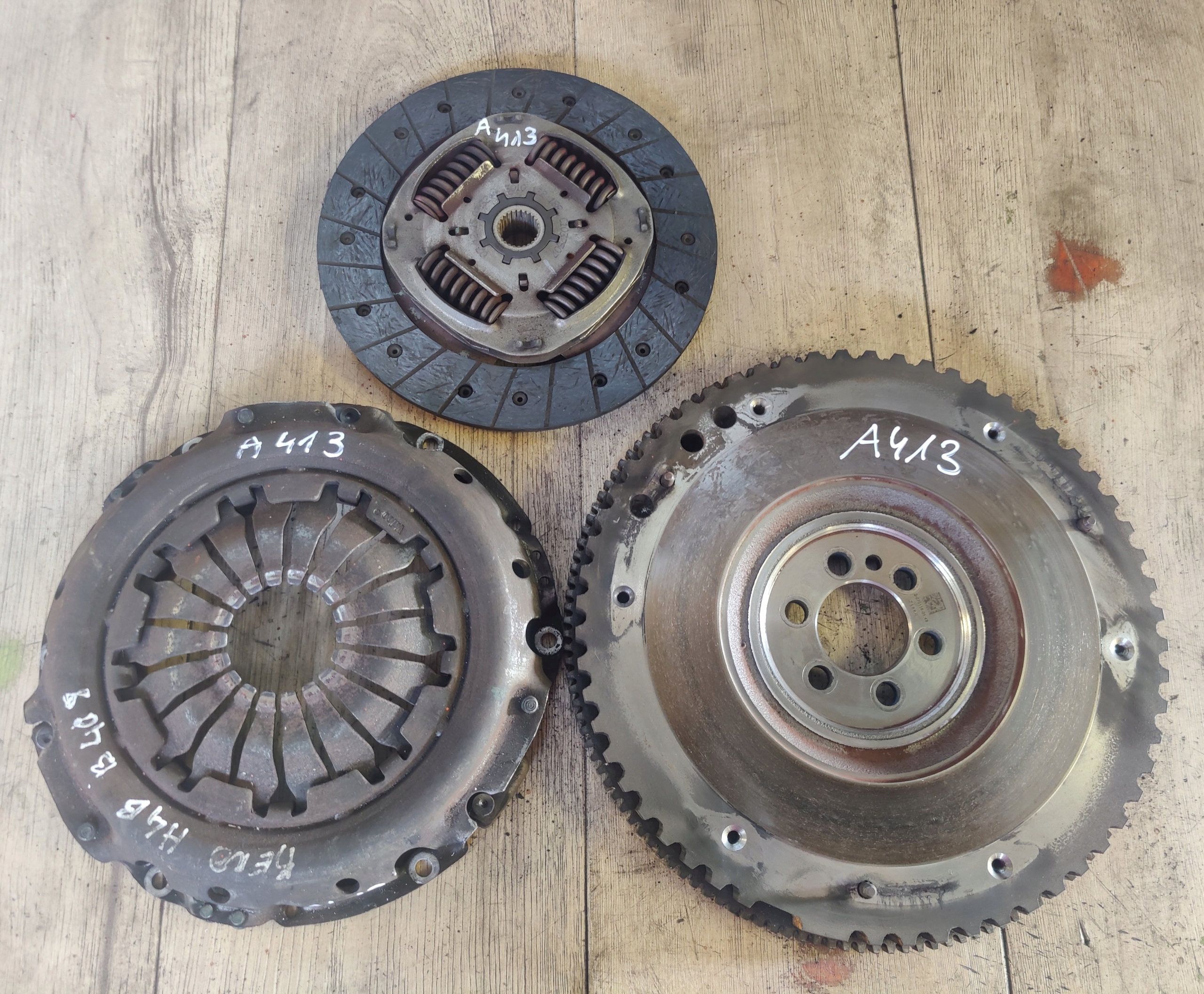RENAULT CAPTUR 0.9TCE VOLANO USATO 123115669R disco di pressione A413