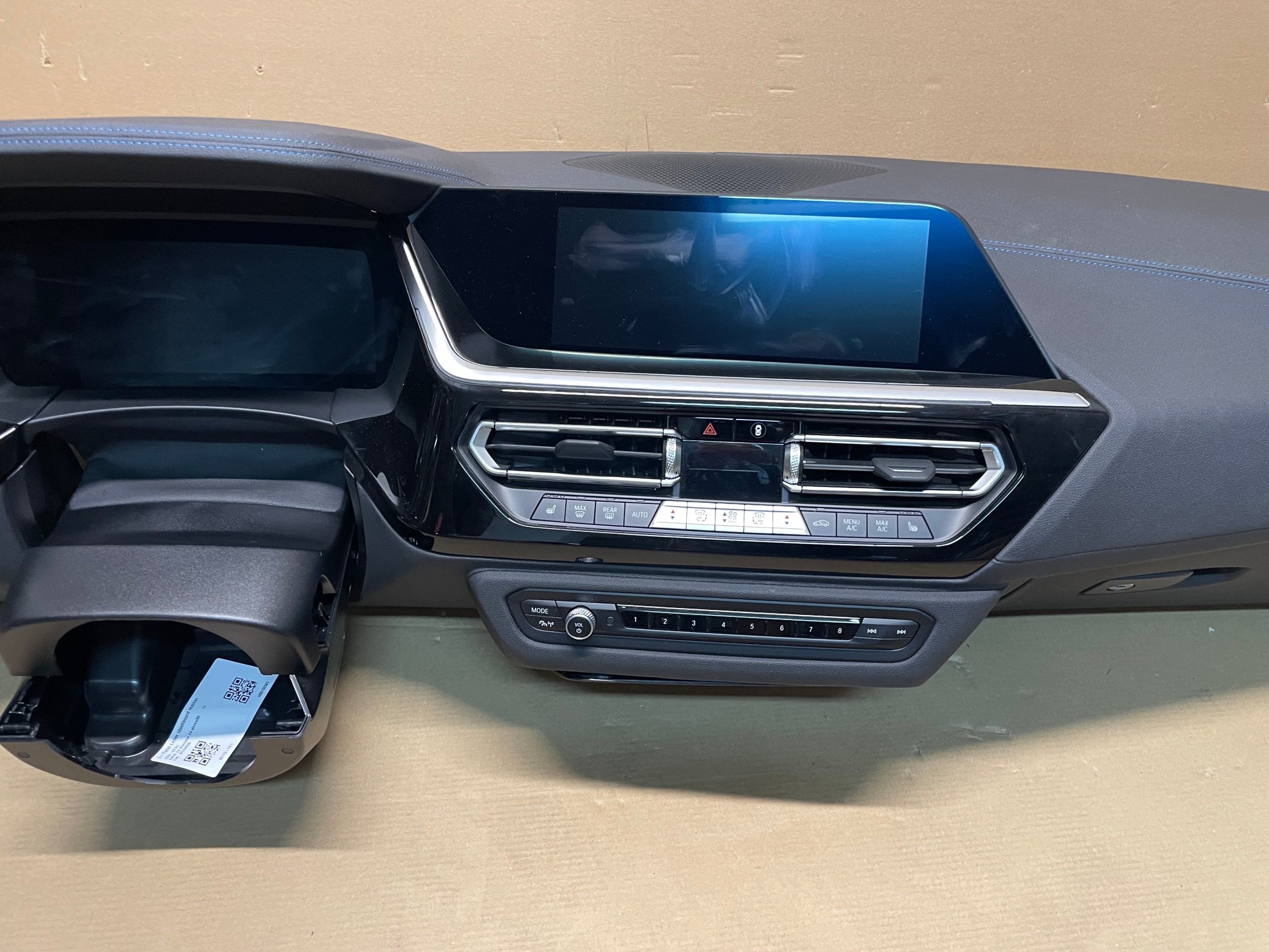 console dashboard HEAD UP m-packet blue NIC BMW Z4 G29 original