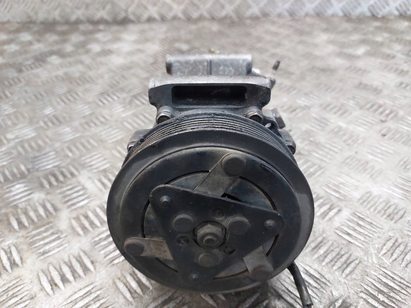 compressor compressor; of the air conditioning CITROEN BERLINGO and LIFT 1.6 16V