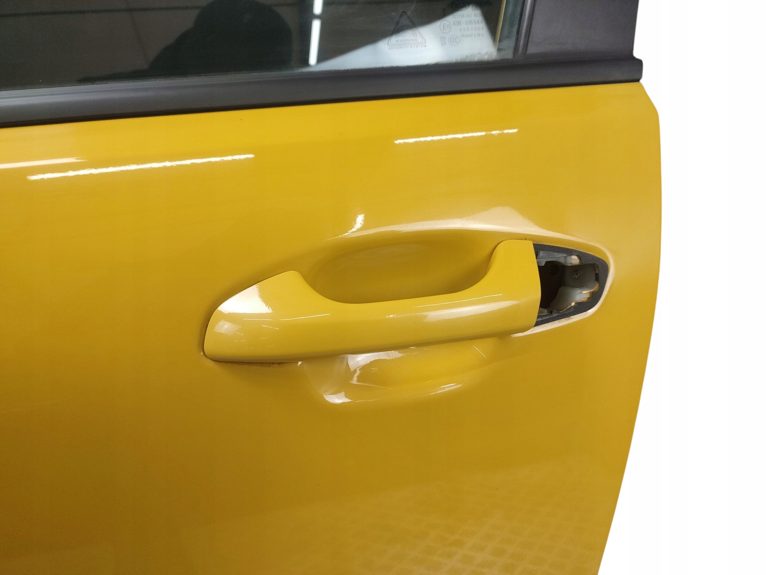 door left front KIA RIO IV LAK: MYW (17-20)