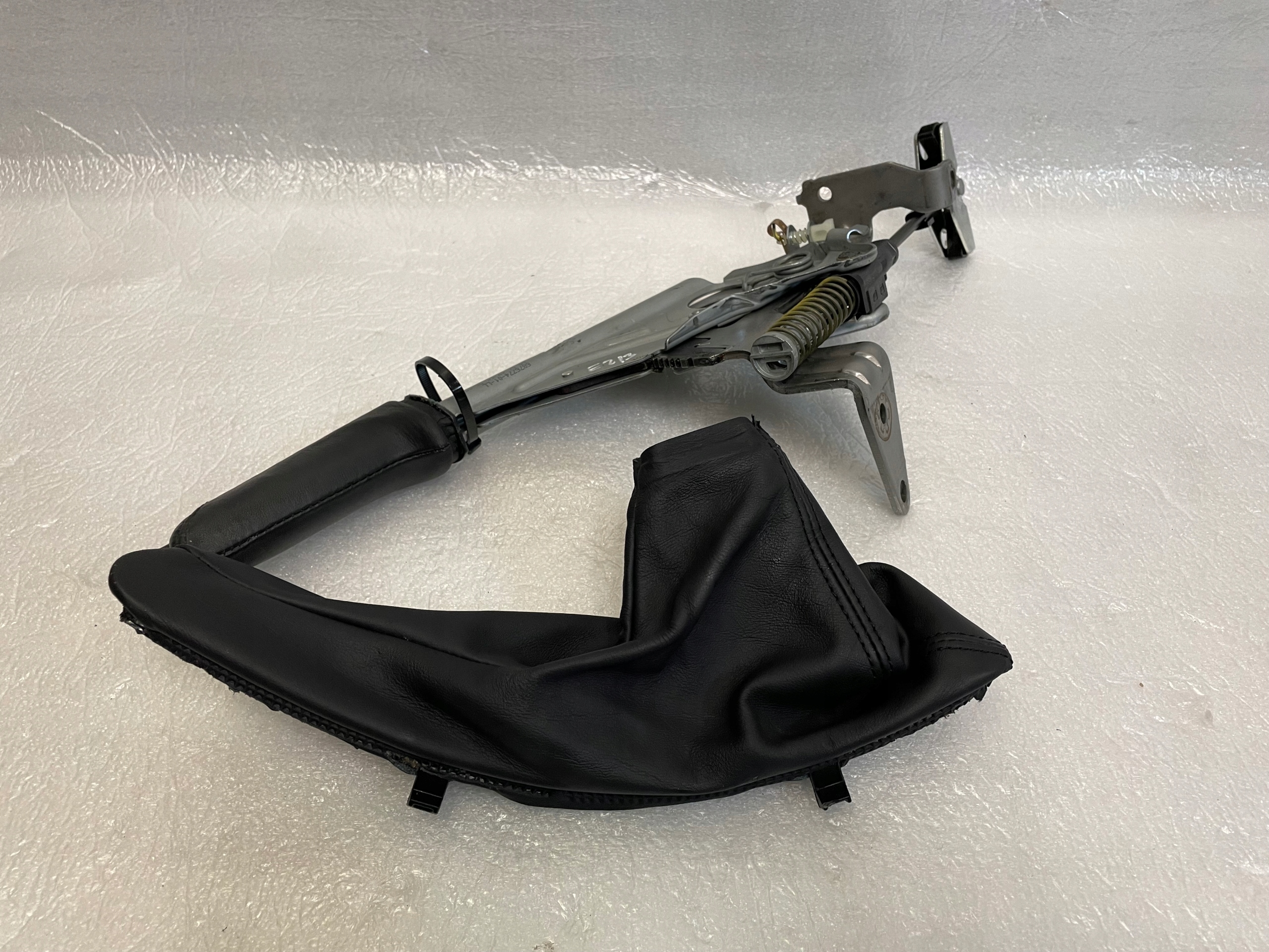 BMW F30 рычаг ручного тормоза кожа