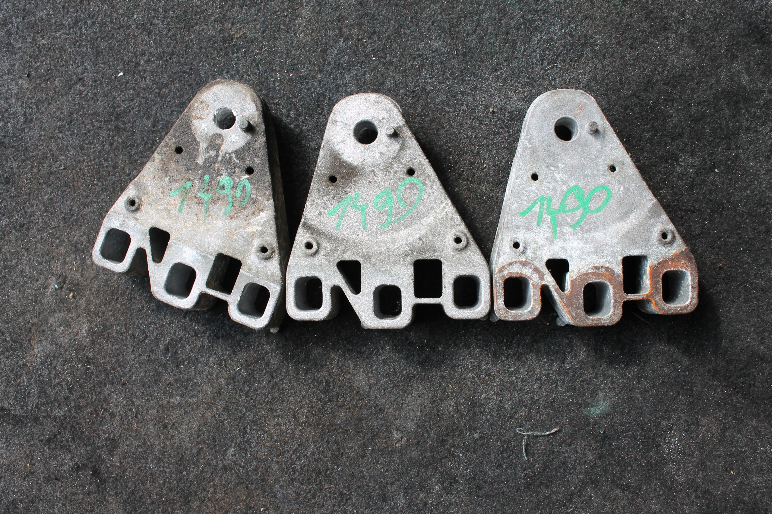 1490. supporto Supporto motore staffa fissaggio 7E0199207