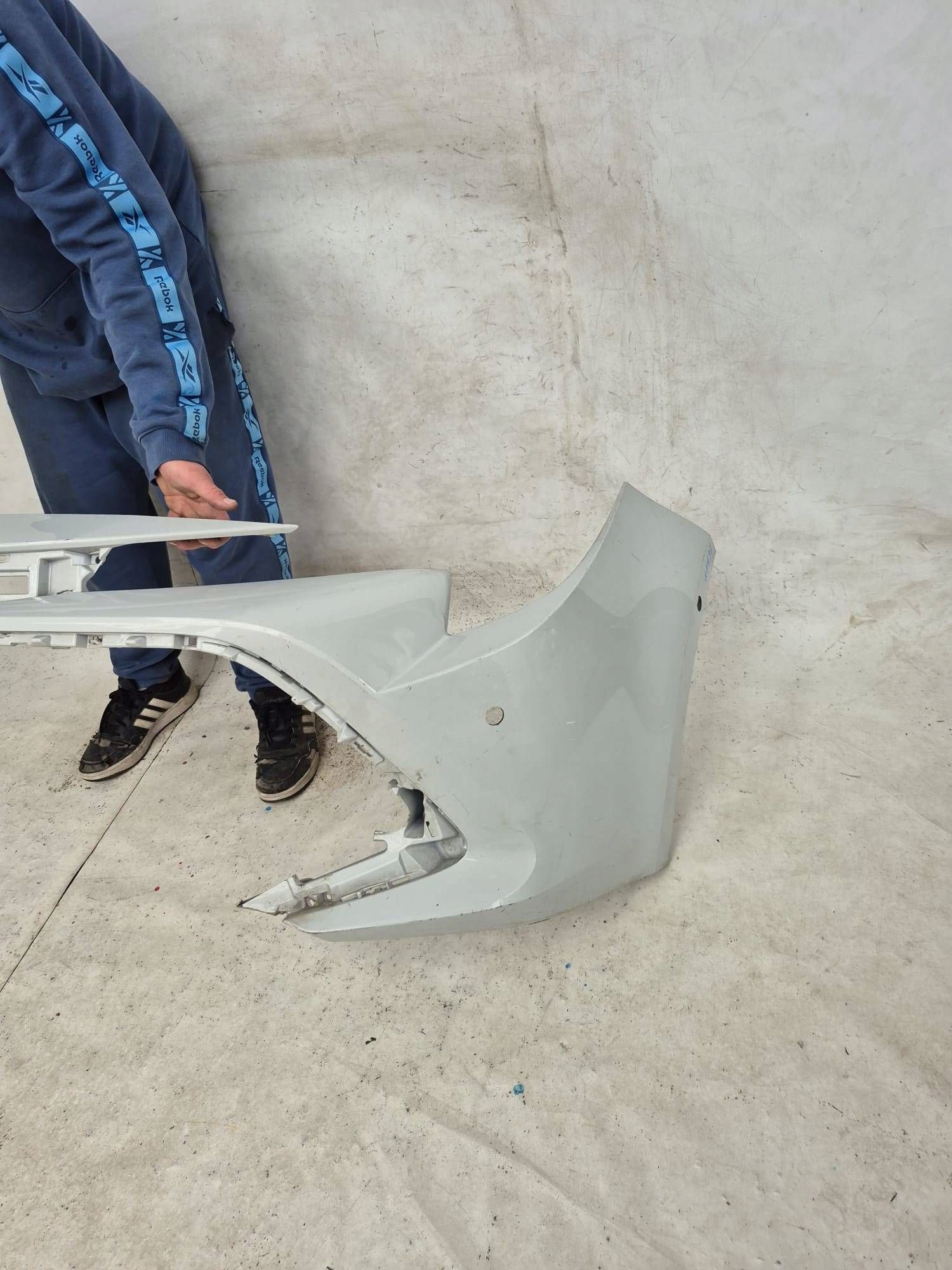 TOYOTA COROLLA E21 GR HB KOMBI bumper front front