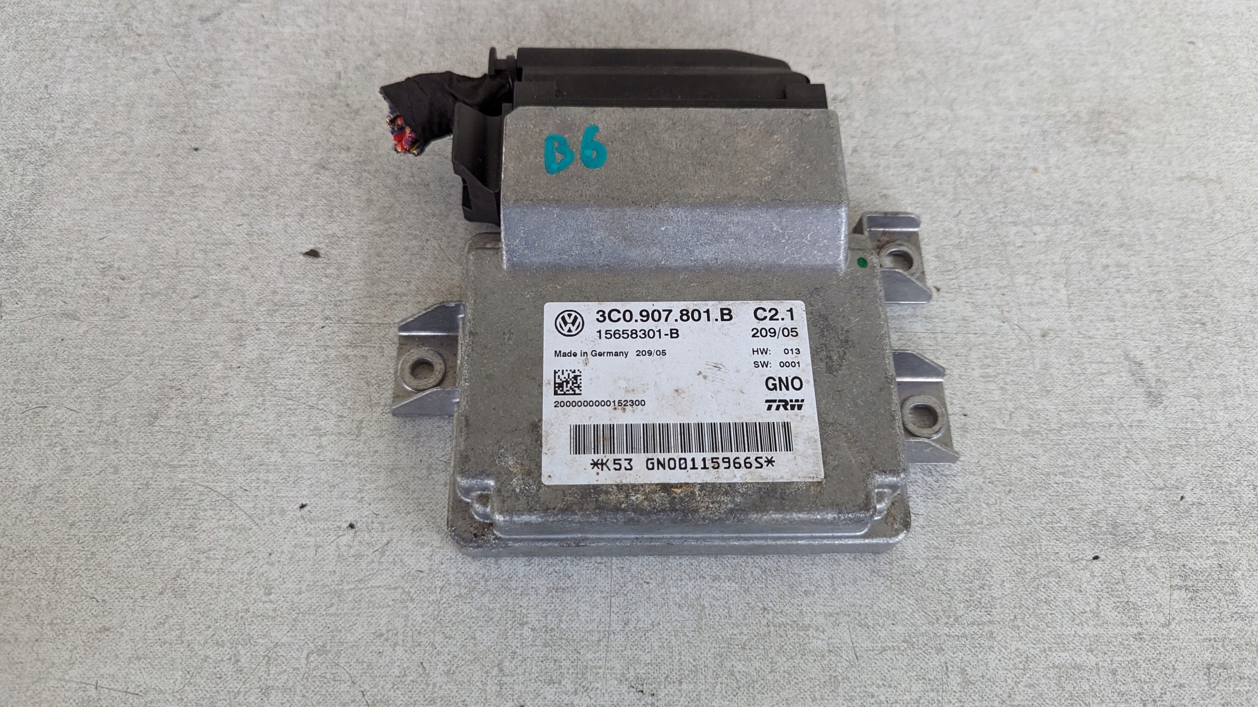 MODUŁ RĘCZNEGO VW PASSAT B6