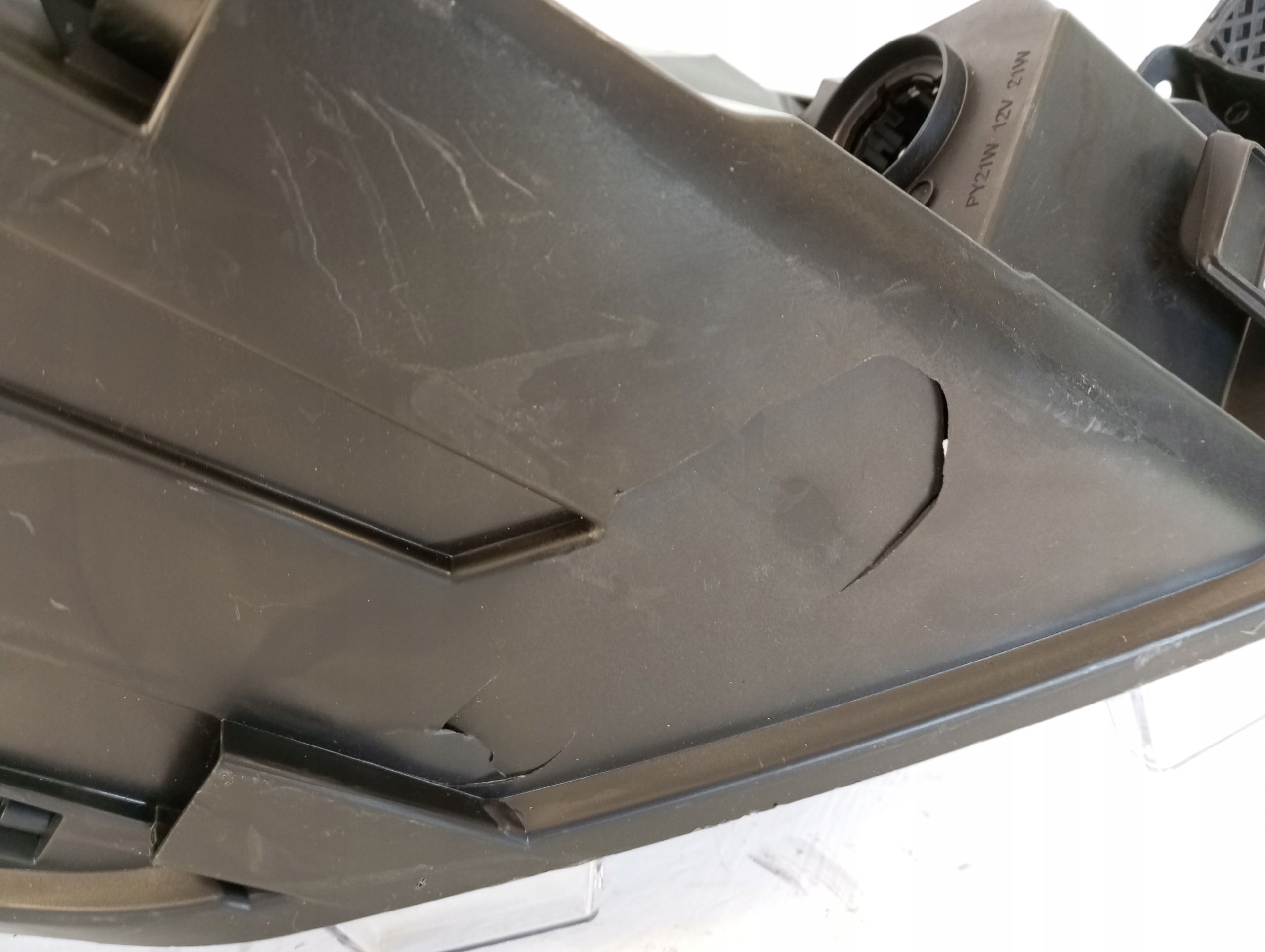light front FORD FIESTA MK8 left