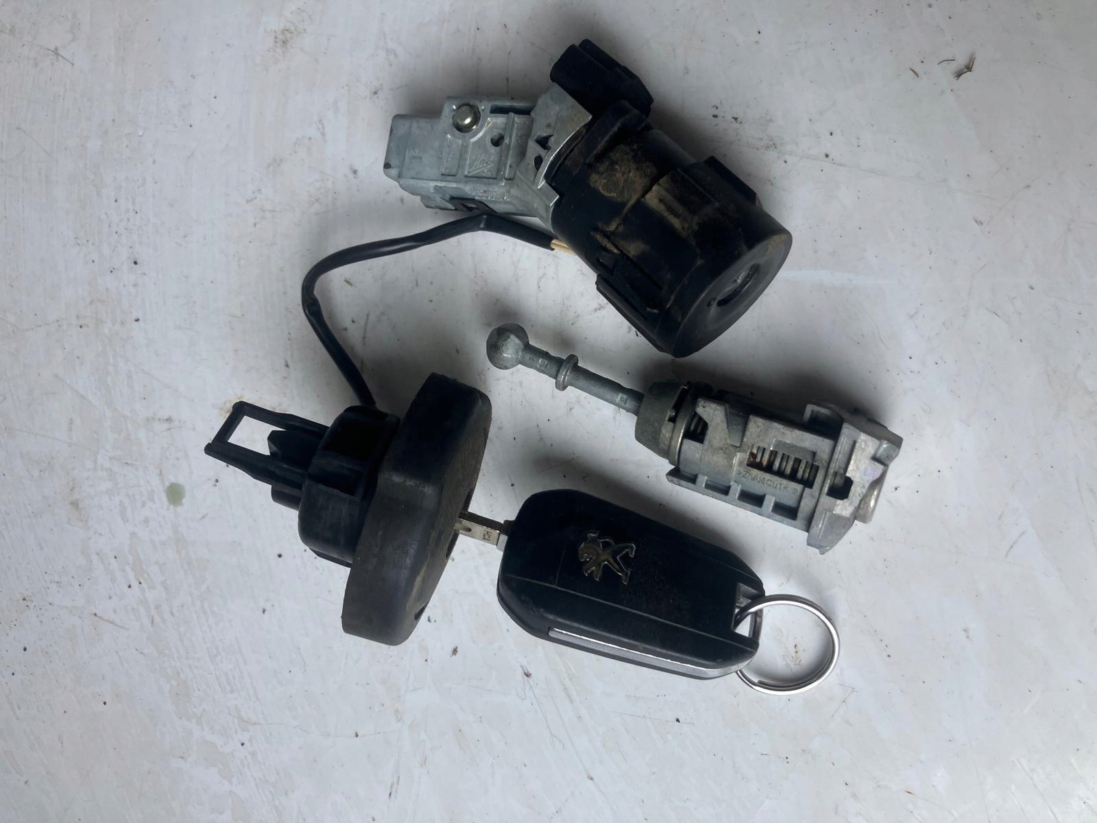 Allumage Insert WLEWKA Clé PEUGEOT 308 T9