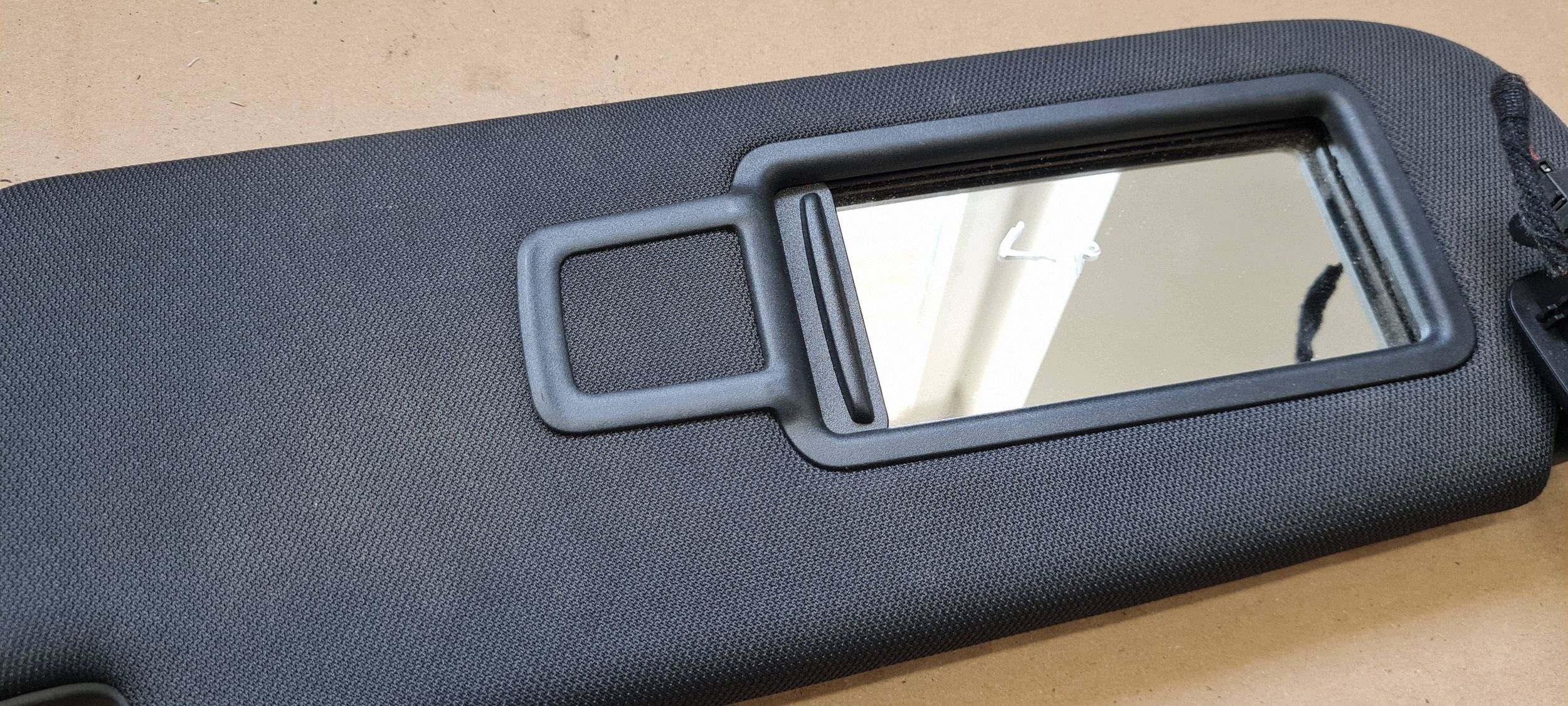 A7 4G cover PRZECIWSLONECZNA left left front SLINE 4G0857551D A6 C7 4G