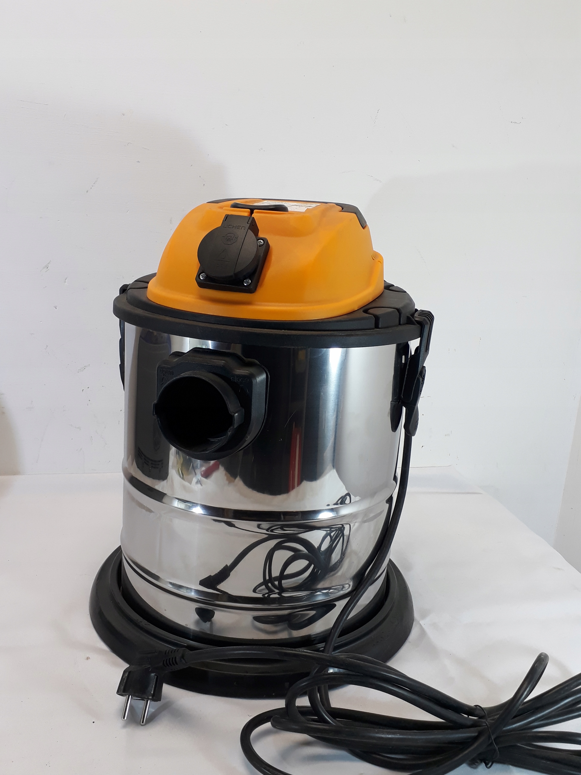 Odkurzacz do pracy na sucho i mokro FERREX WWS-NTS1200-J01 D2149