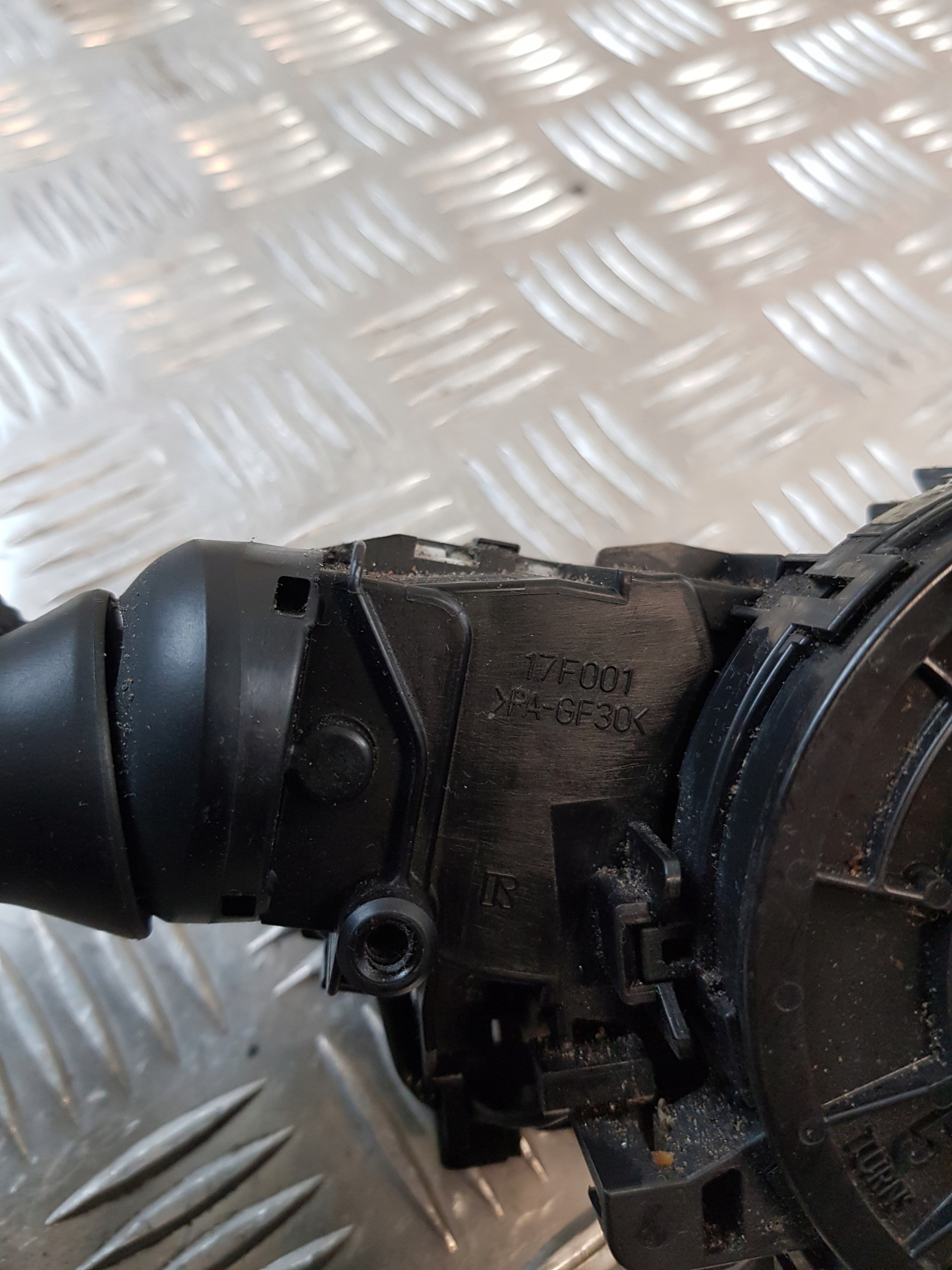 DEVIO LUCI TERGICRISTALLO TERGI 17F001 173848 TOYOTA AYGO e