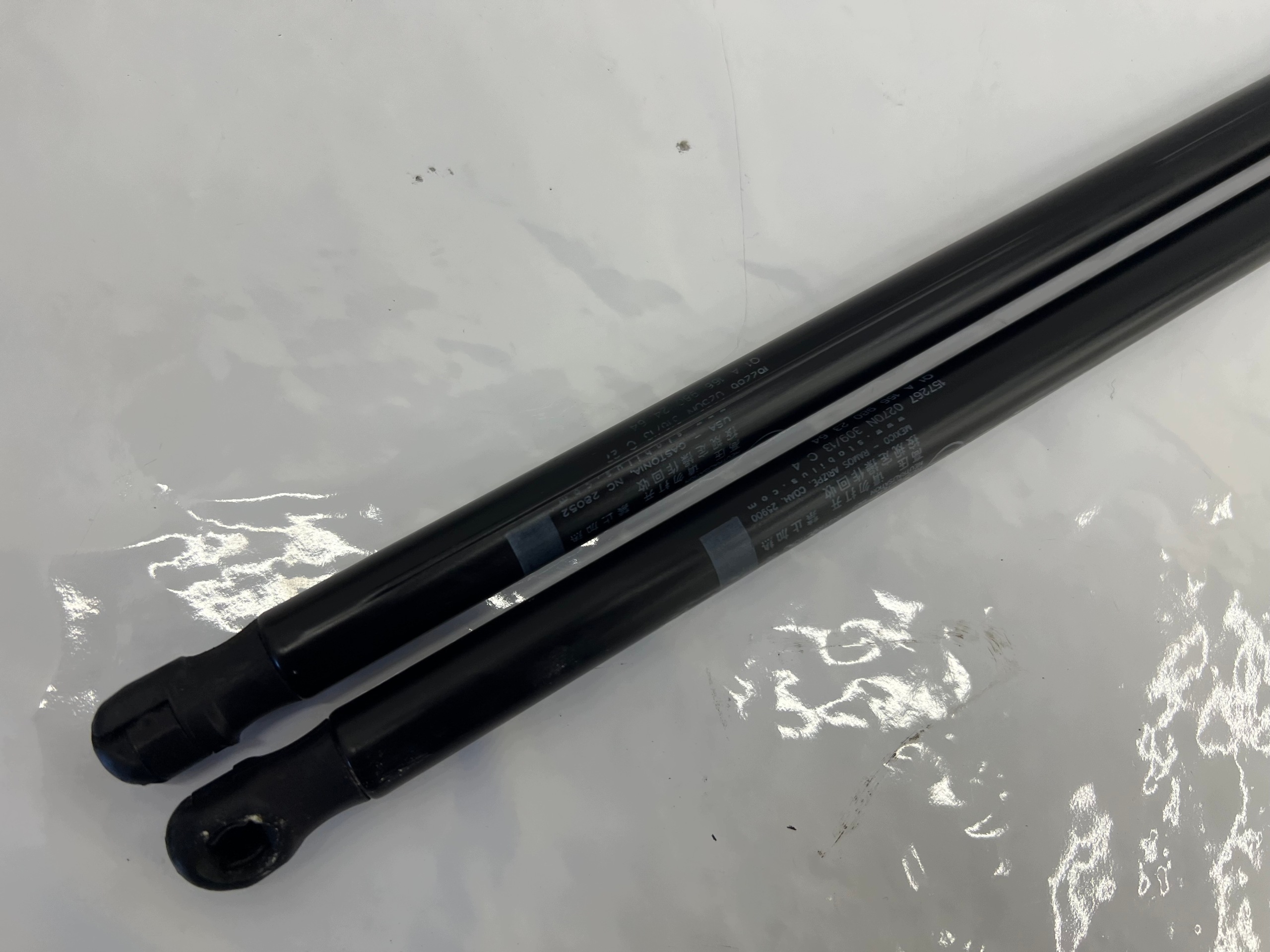 MERCEDES ML W166 SILOWNIKI bonnets right + left A1669802464 A1669802364