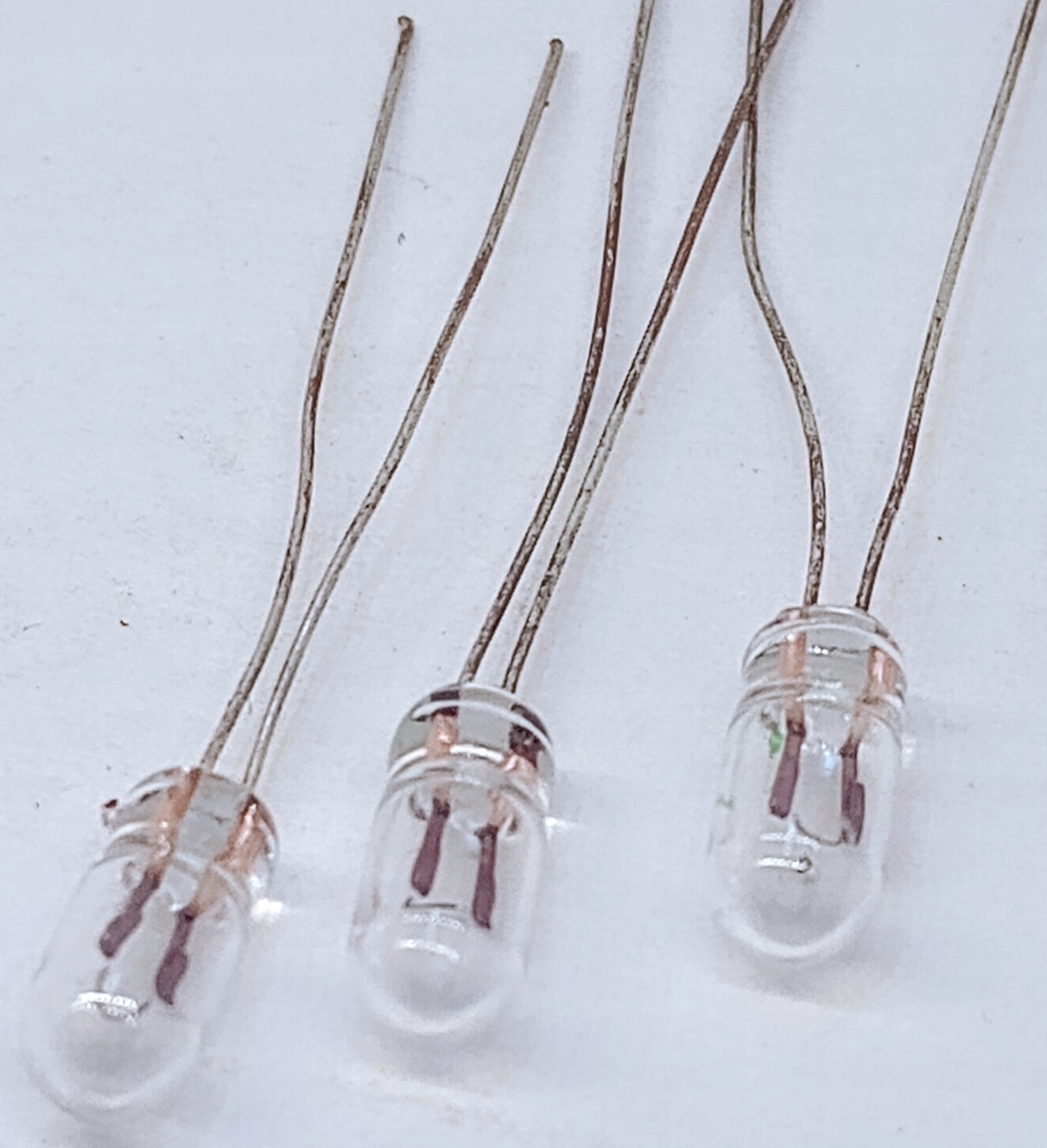 Żarówka Miniaturowa 3MM 12V Bezbarwna