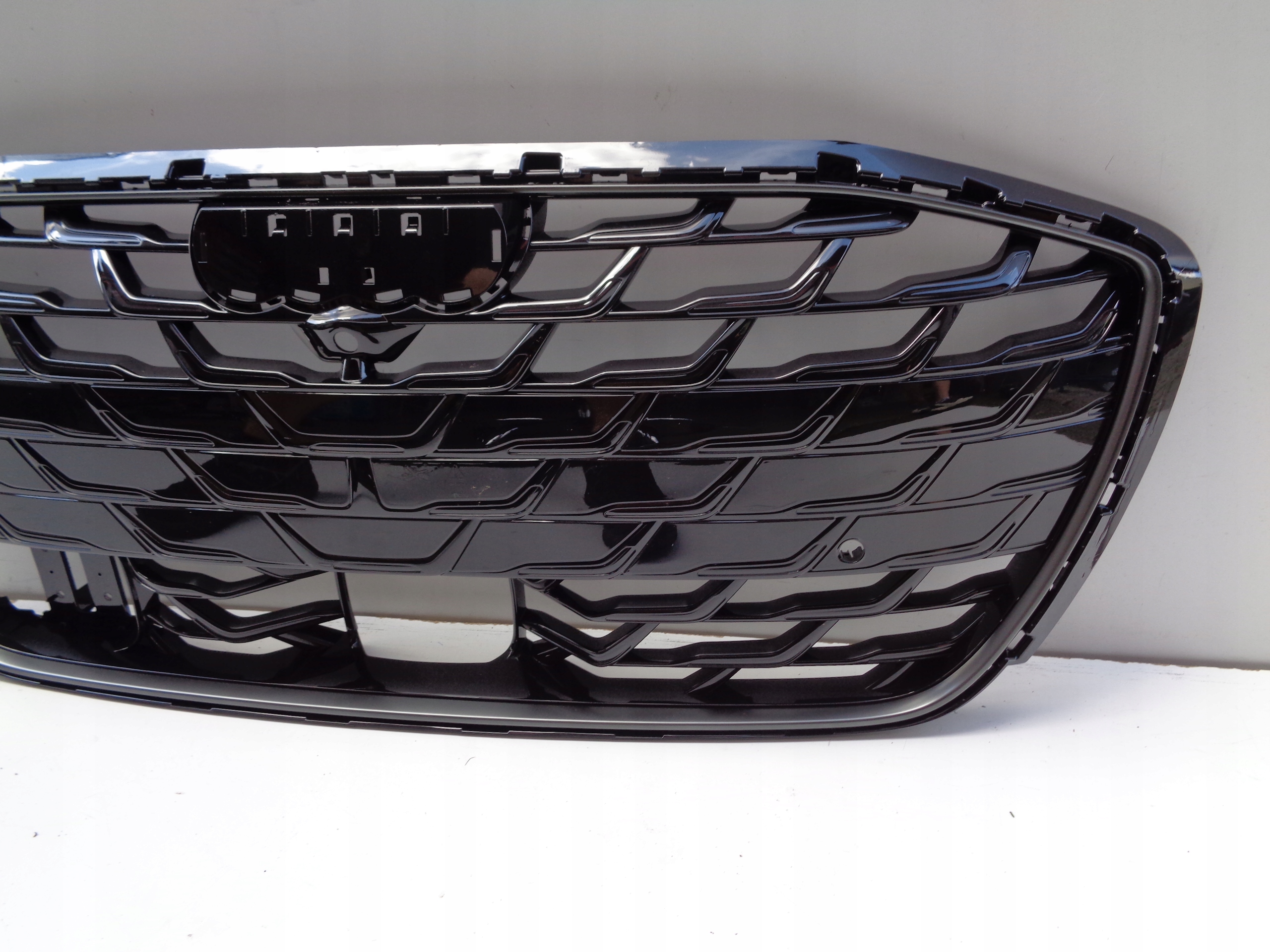 grille AUDI A6 C9 4P 4P0 24