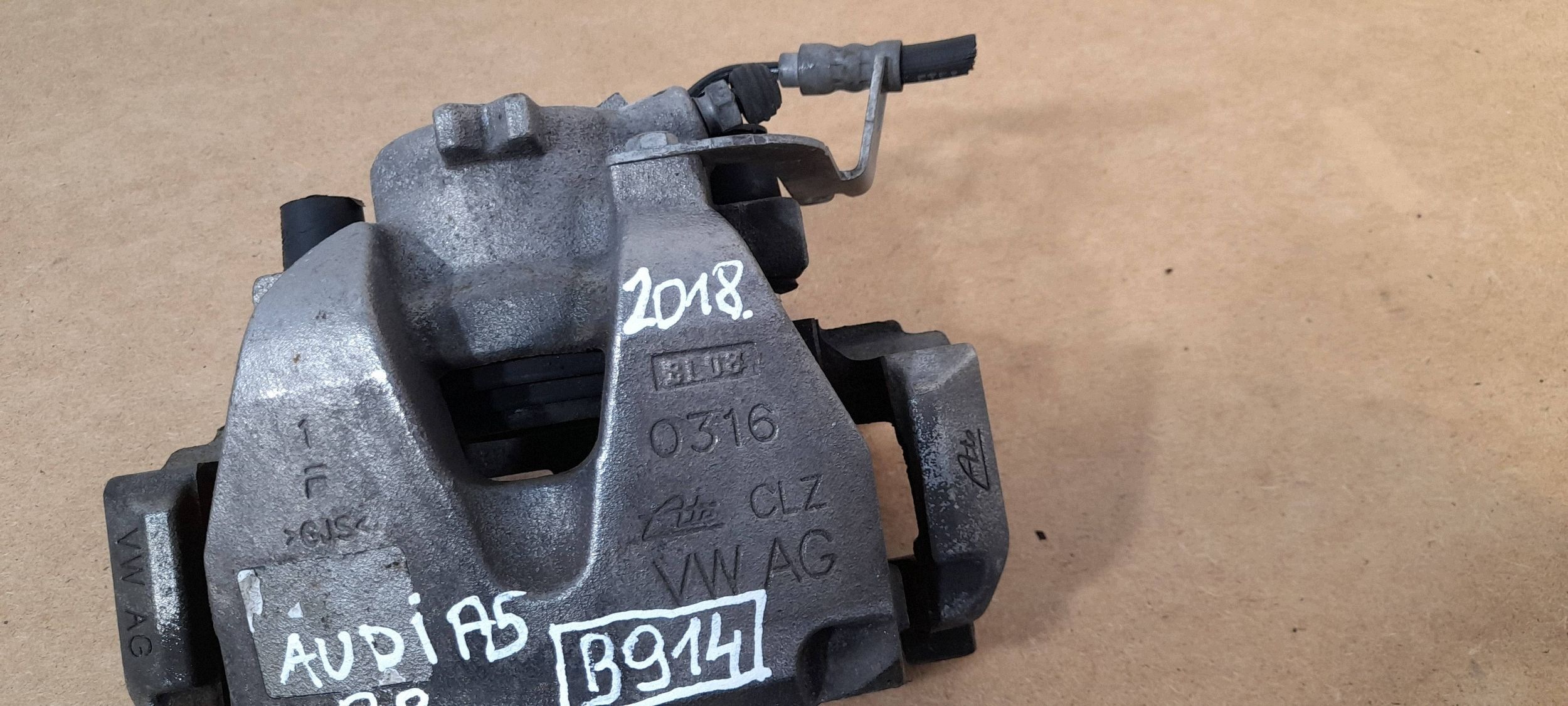 Audi A4 S4 B9 caliper brake front right CLZ0316 (B914)