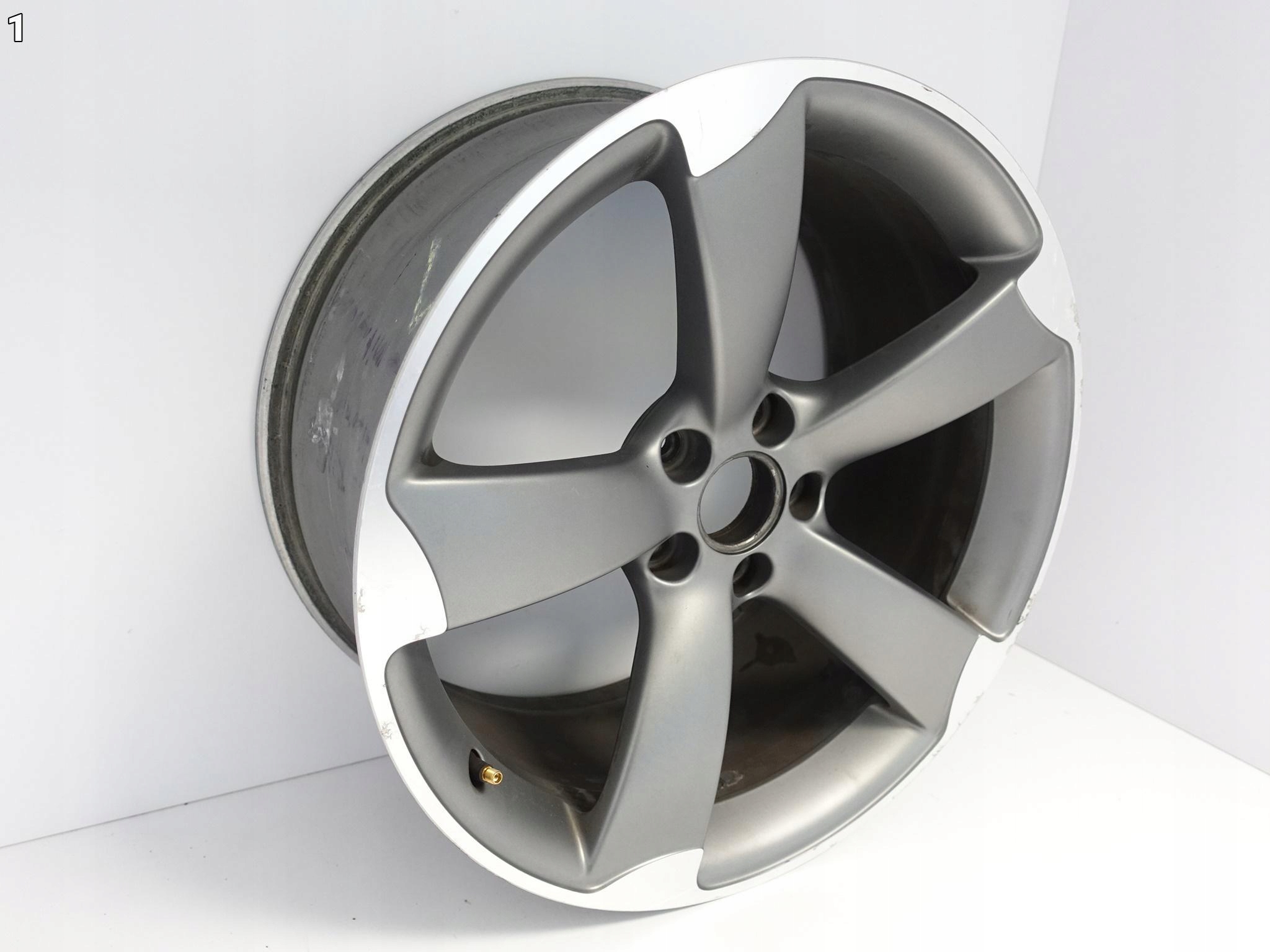 AUDI S5 A5 B8 8T0 S-LINE 9x19 ET33 5x112 disk