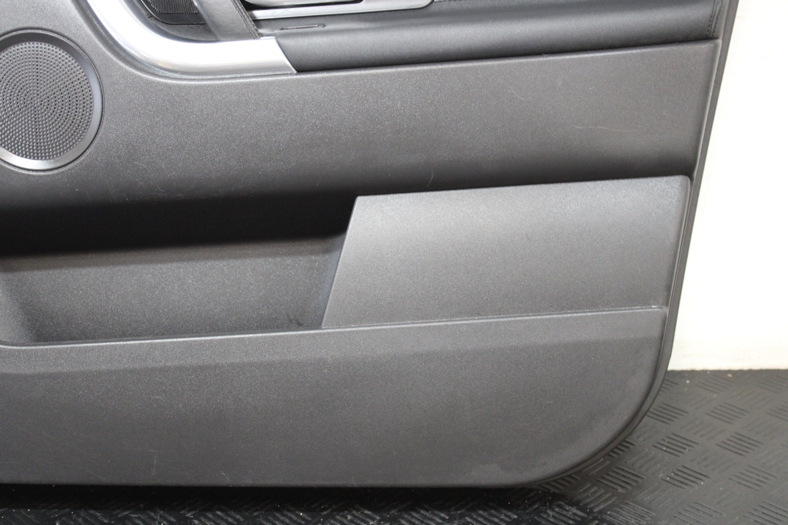 upholstery side right front LAND ROVER DISCOVERY SPORT L550