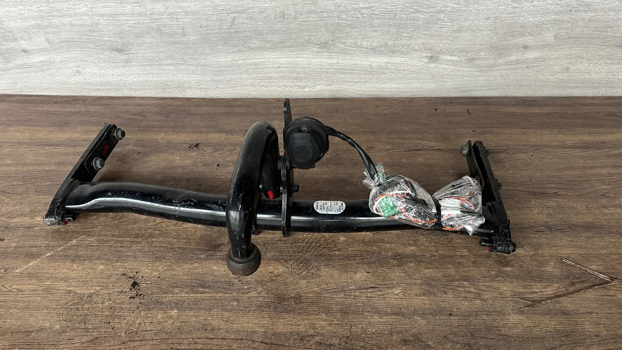 VOLVO XC60 XC-60 HAK HOLOWICZY ODKRECANY ROK 2017-2022 31359730