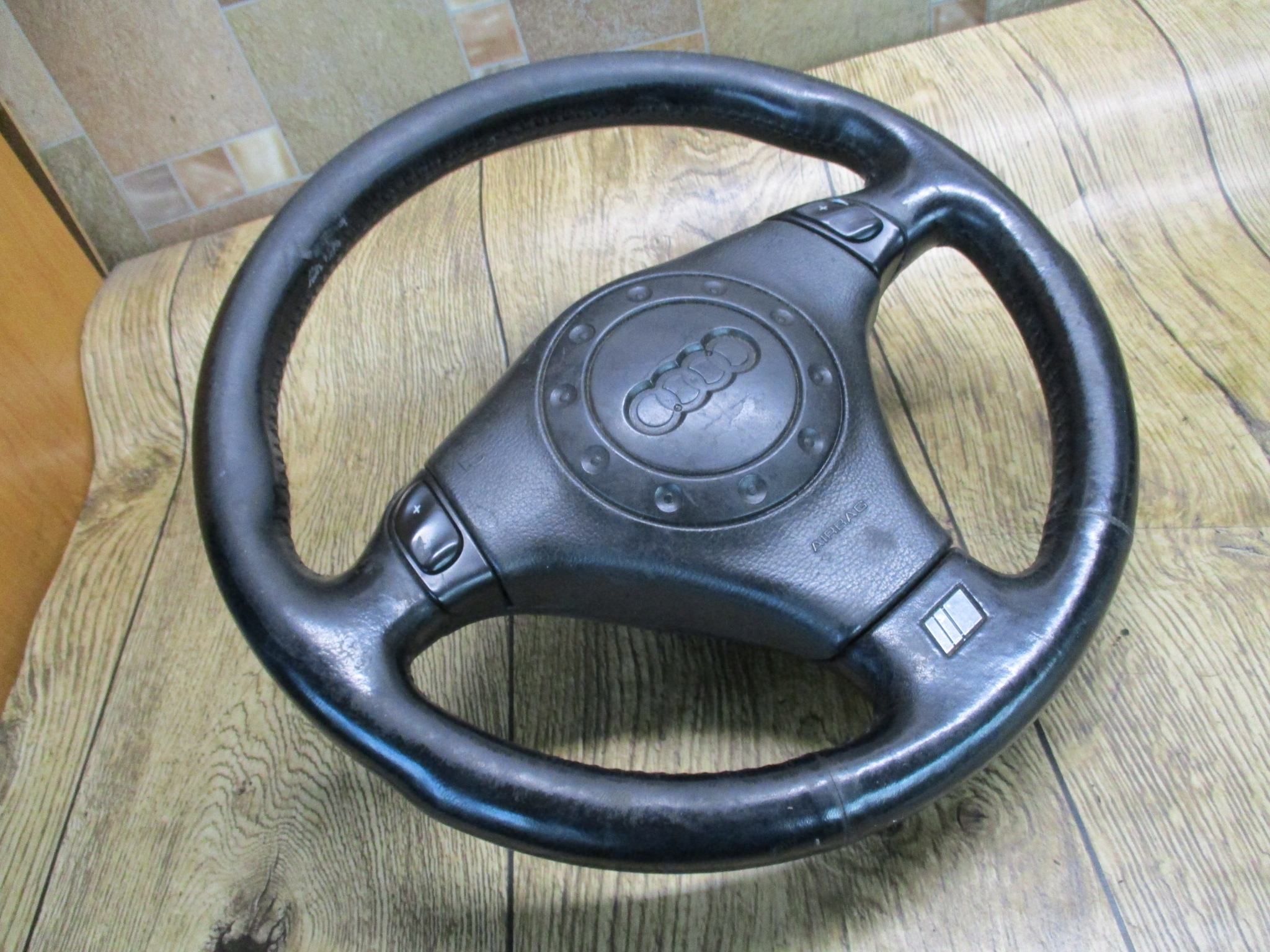 Audi A6 C5 97-04r. A4 B5 98-01r. руль кожа
