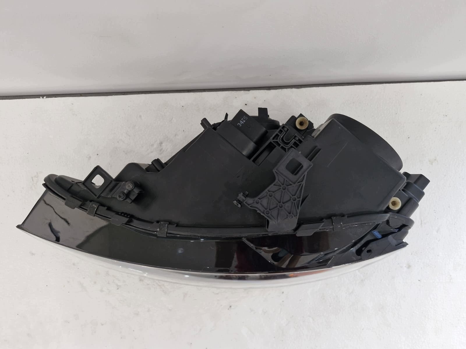 light left Audi A4 8K LIFT 2014 Bi-Xenon LED USA