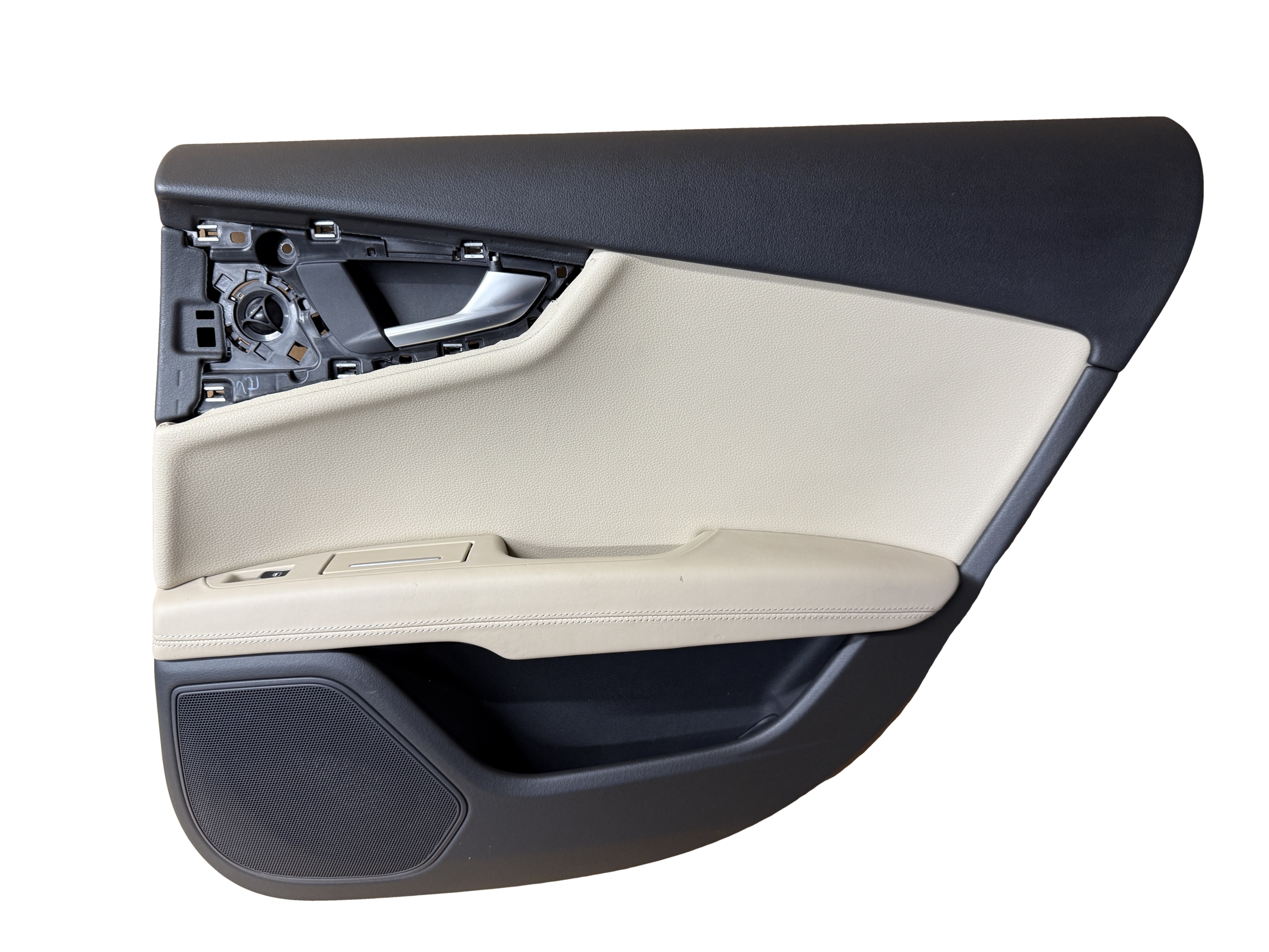 AUDI A7 4G side door right rear part leather