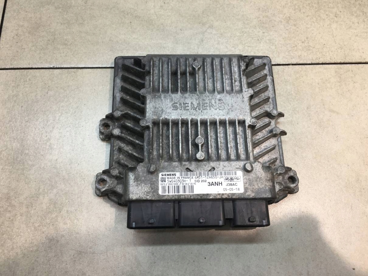 control unit of the engine FORD FOCUS C-MAX 1.8 TDCI 4M5112A650JH