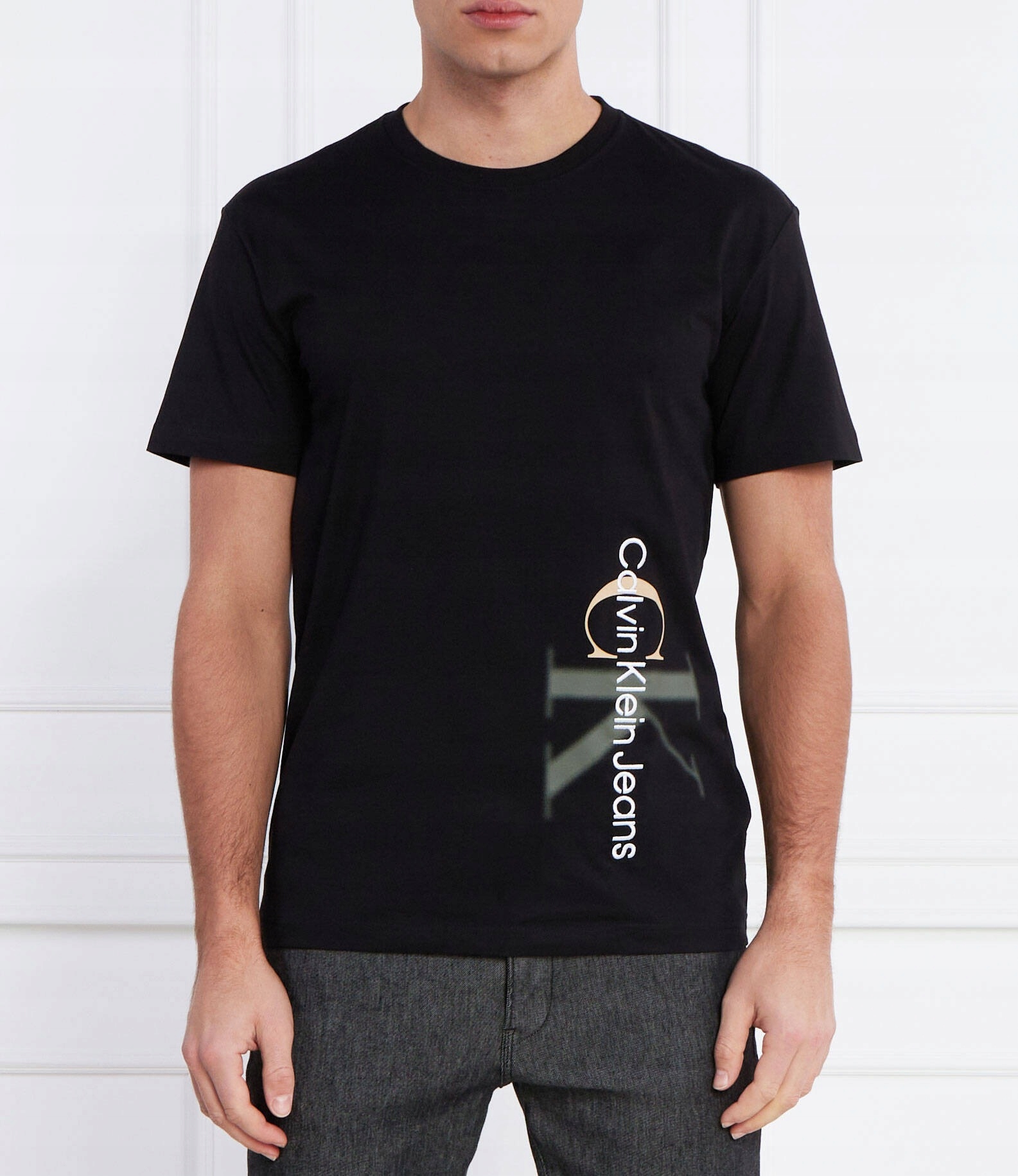 Tričko Calvin Klein Jeans Tričko J30J324783 Beh R S