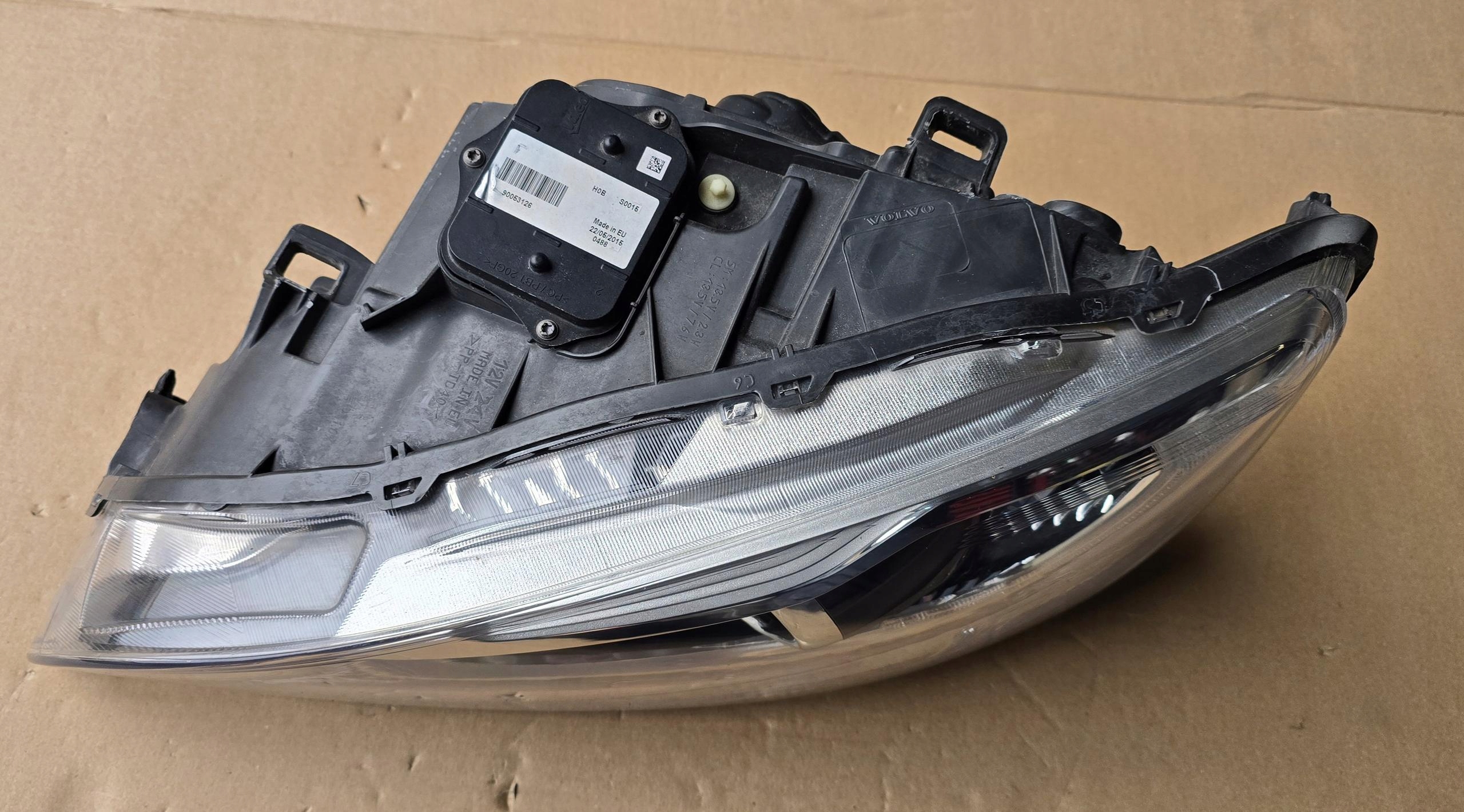 light front front left VOLVO V60 S60 2 LIFT 31420108