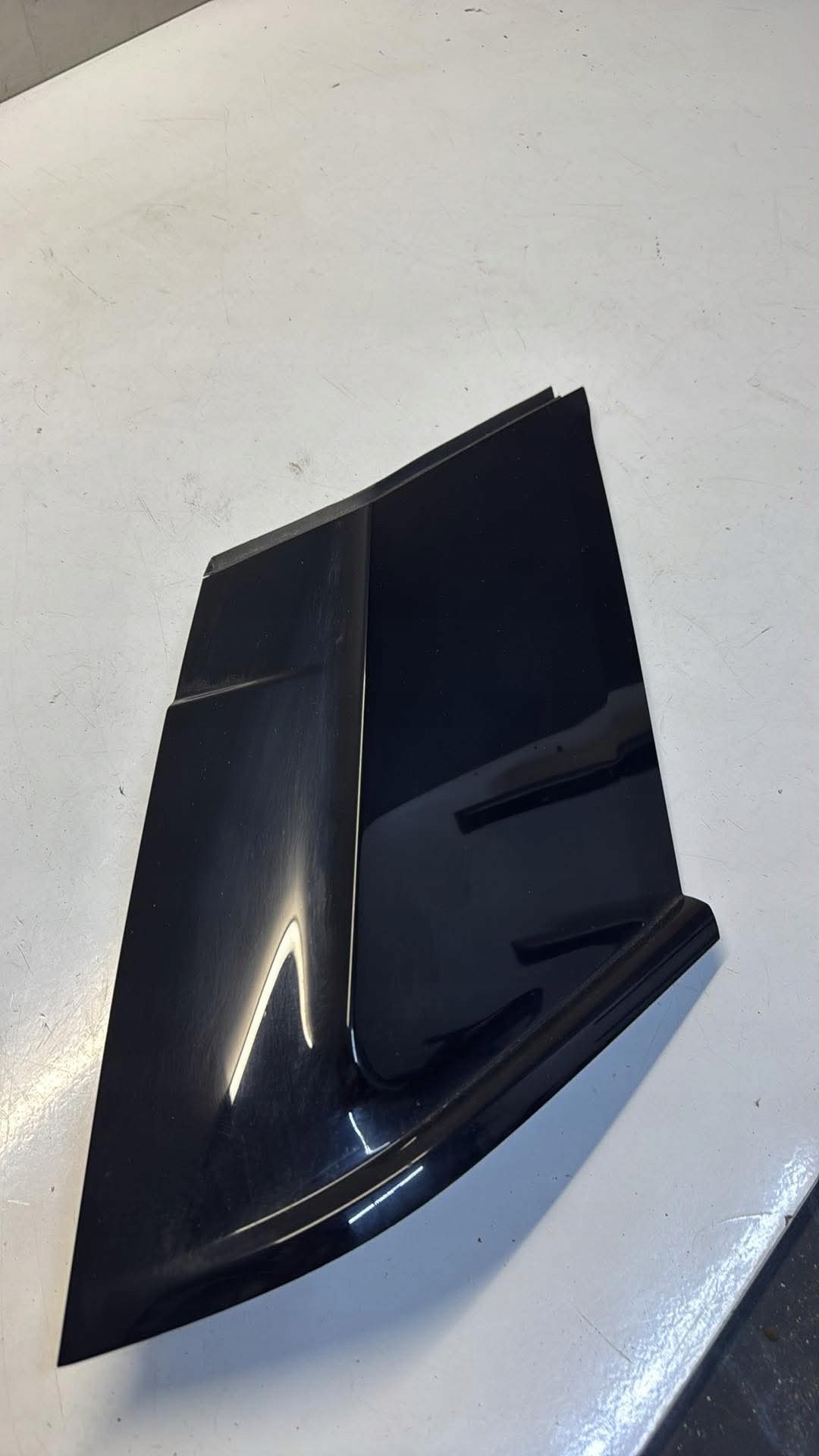 moulding cover pillar right rear part LAND ROVER EVOQUE L538 and EJ32-29148