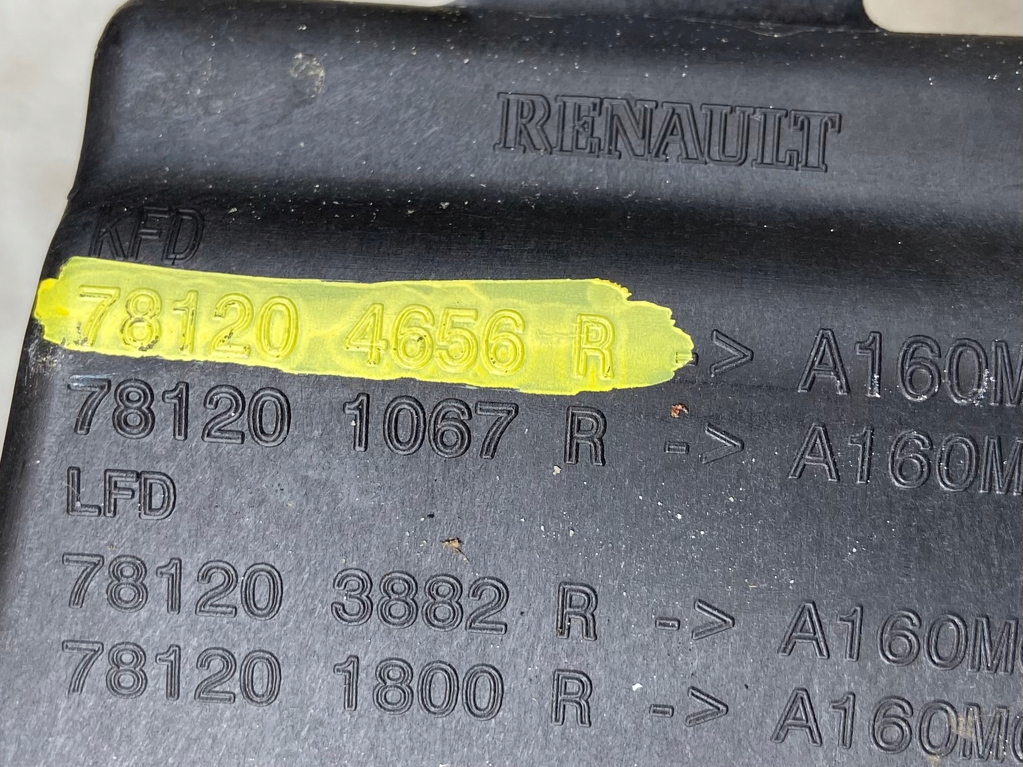 TALISMAN KOMBI KLAPKA WLEWU PALIWA 781204656R Numer katalogowy części 781204656R