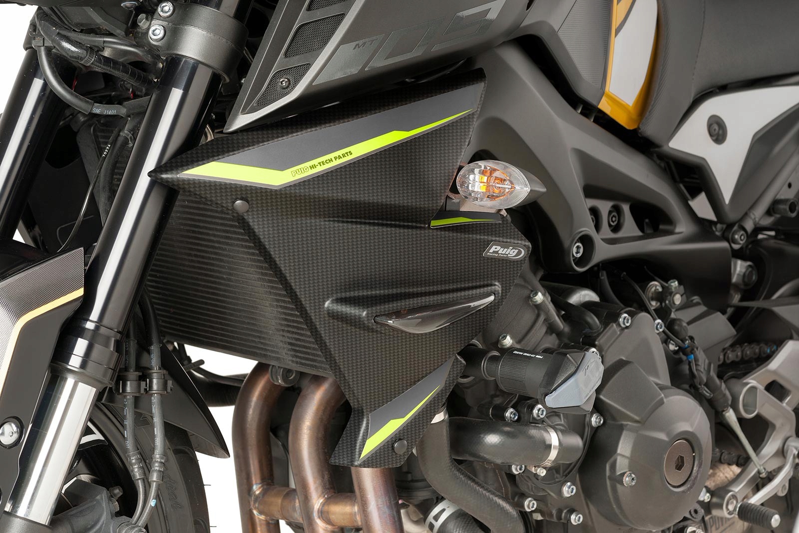 PUIG БОКОВЫЕ ПАНЕЛИ РАДИАТОРА YAMAHA MT-09 17-20